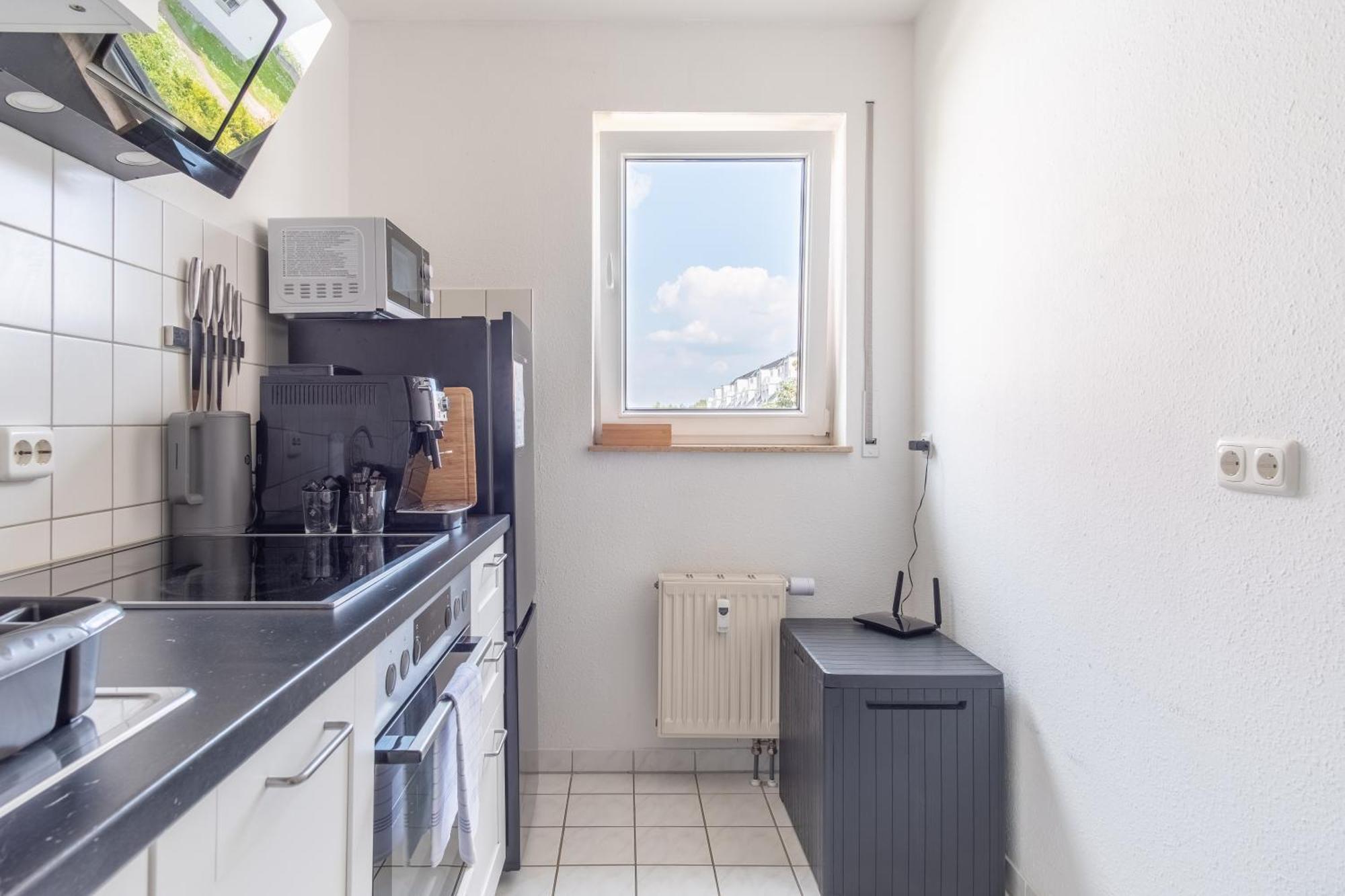 Arbeitsplatz, Balkon, Tiefgarage Naehe Neue Messe * Leipzig