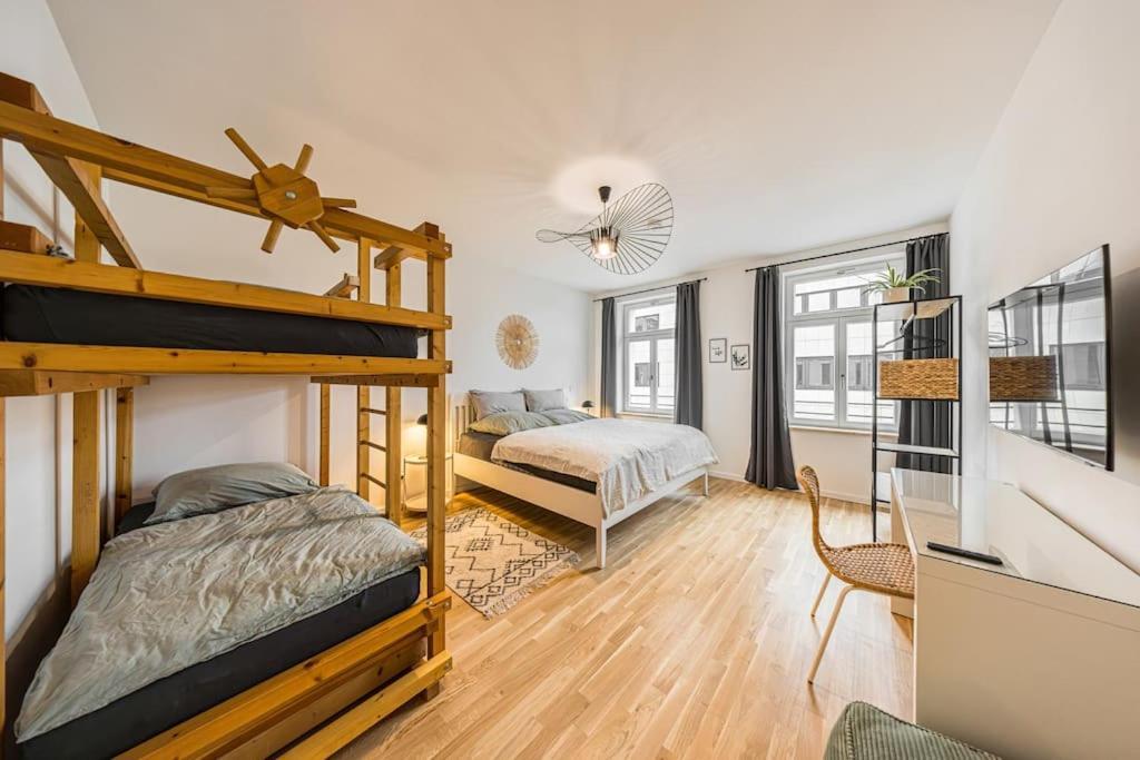 Stylisches Zentrales City-apartment Mit 2 Balkonen Appartement *