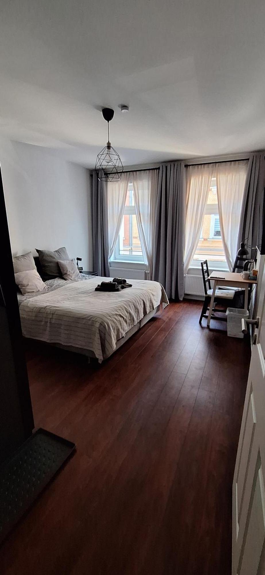 Homestay Modernes Einraumzimmer Mit Eigenem Bad, Balkonnutzung, Zentrumsnah - In 10 Minuten Mit Dem Rad Oder Dem Oepnv Zur Arena Und In Leipzigs Innenstadt