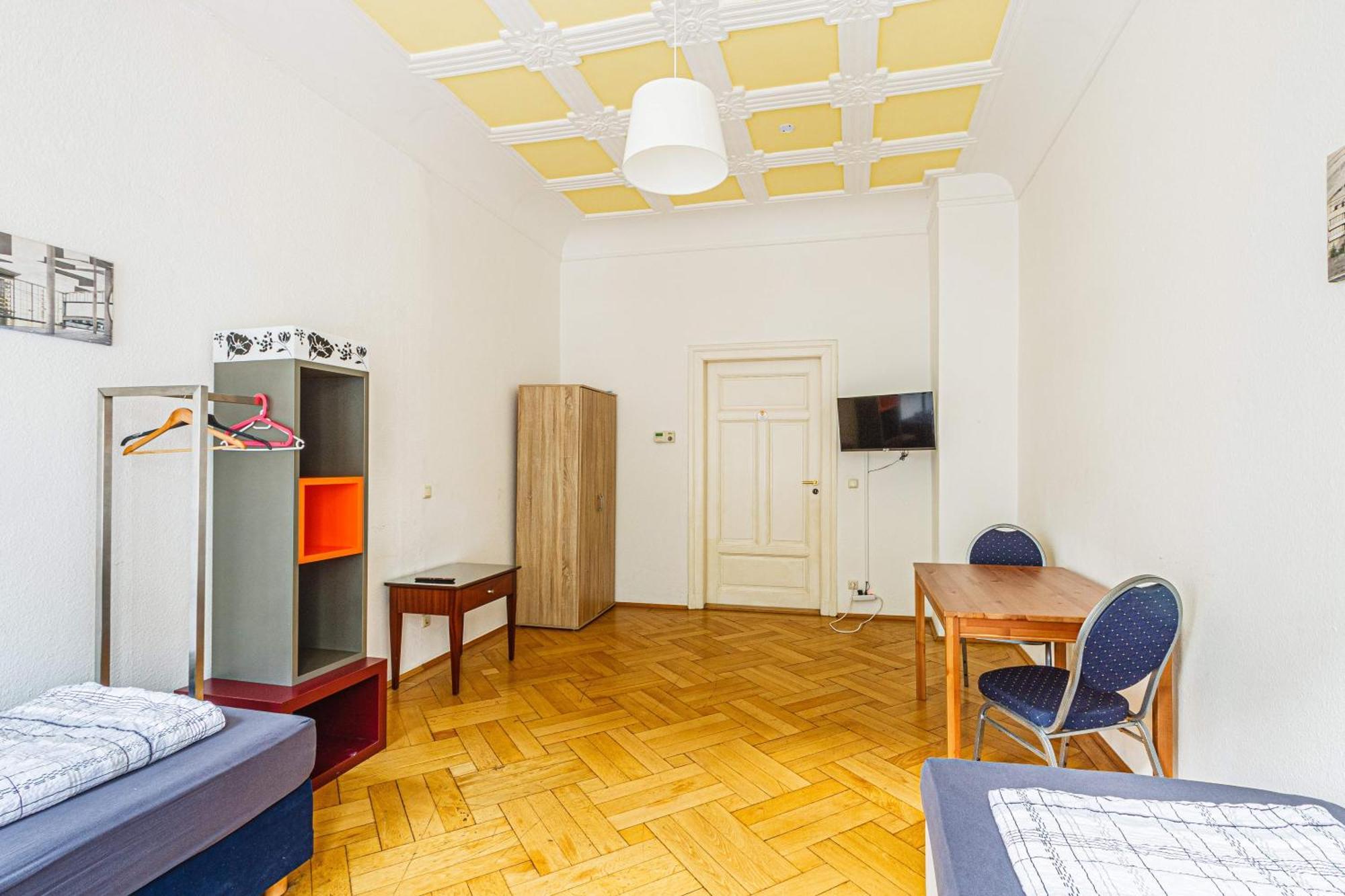 Enjoy Your With Dkn - Mon-sun - Late Night Check-in - Multilanguage - Near Railway Station - Witamy Serdecznie Leipzig