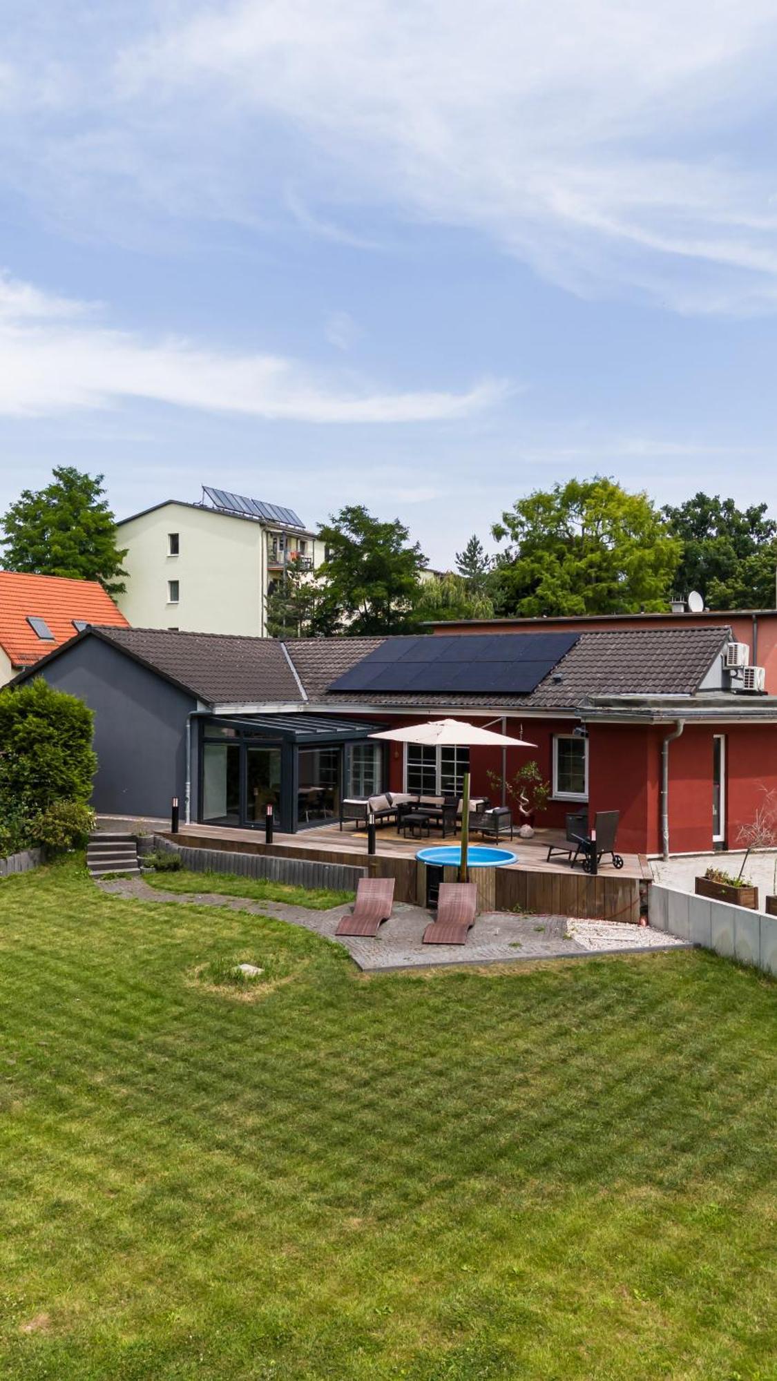 Von Maximus Villa