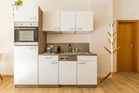 Appartement Ruhige Und Stilvolle Am Clara-zetkin-park *