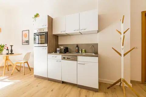 Ruhige Und Stilvolle Am Clara-zetkin-park Appartement *