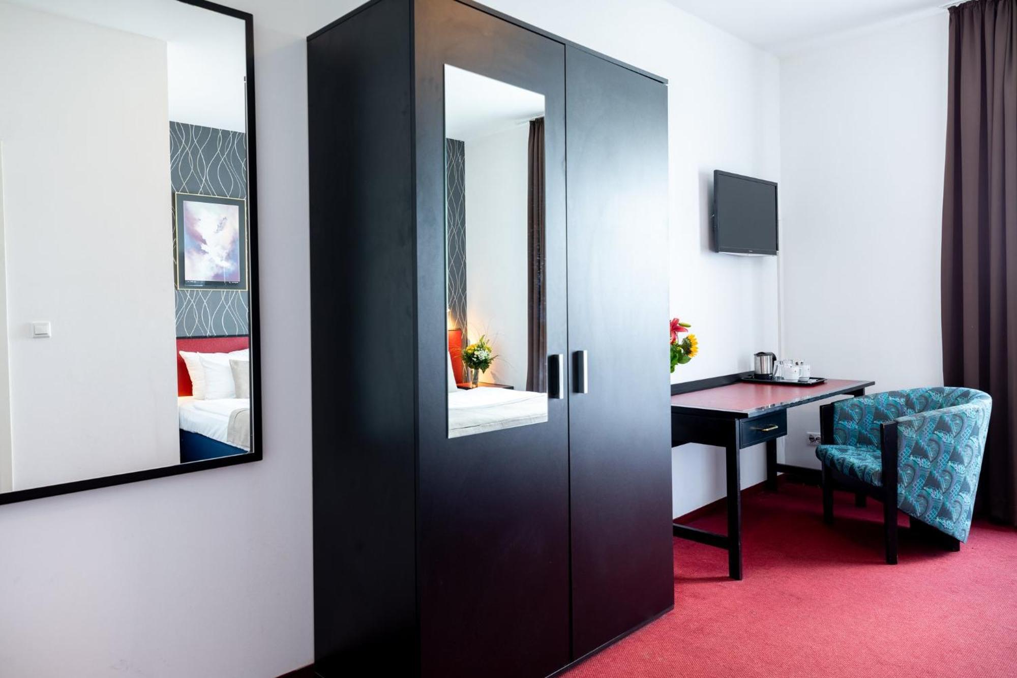 Hotel Aviva 4*