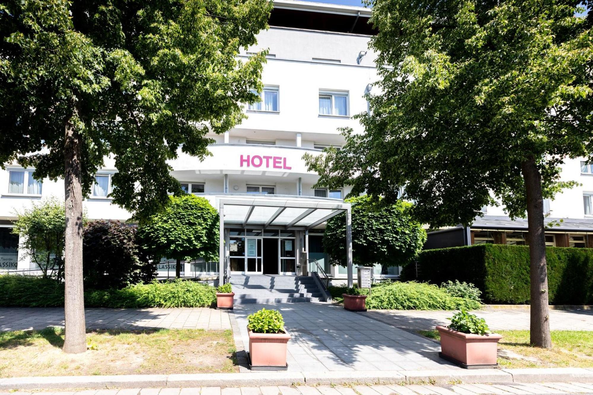 Hotel Aviva 4*