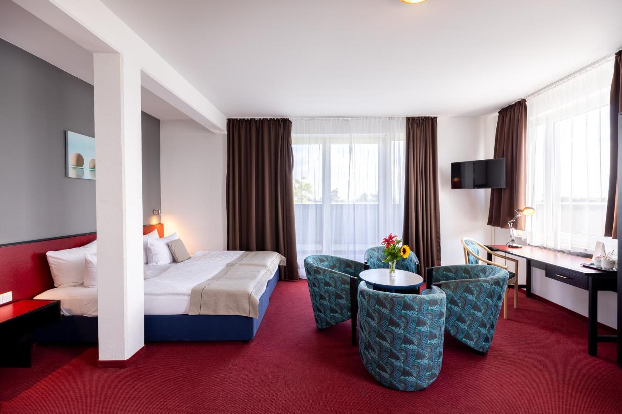 Hotel Aviva