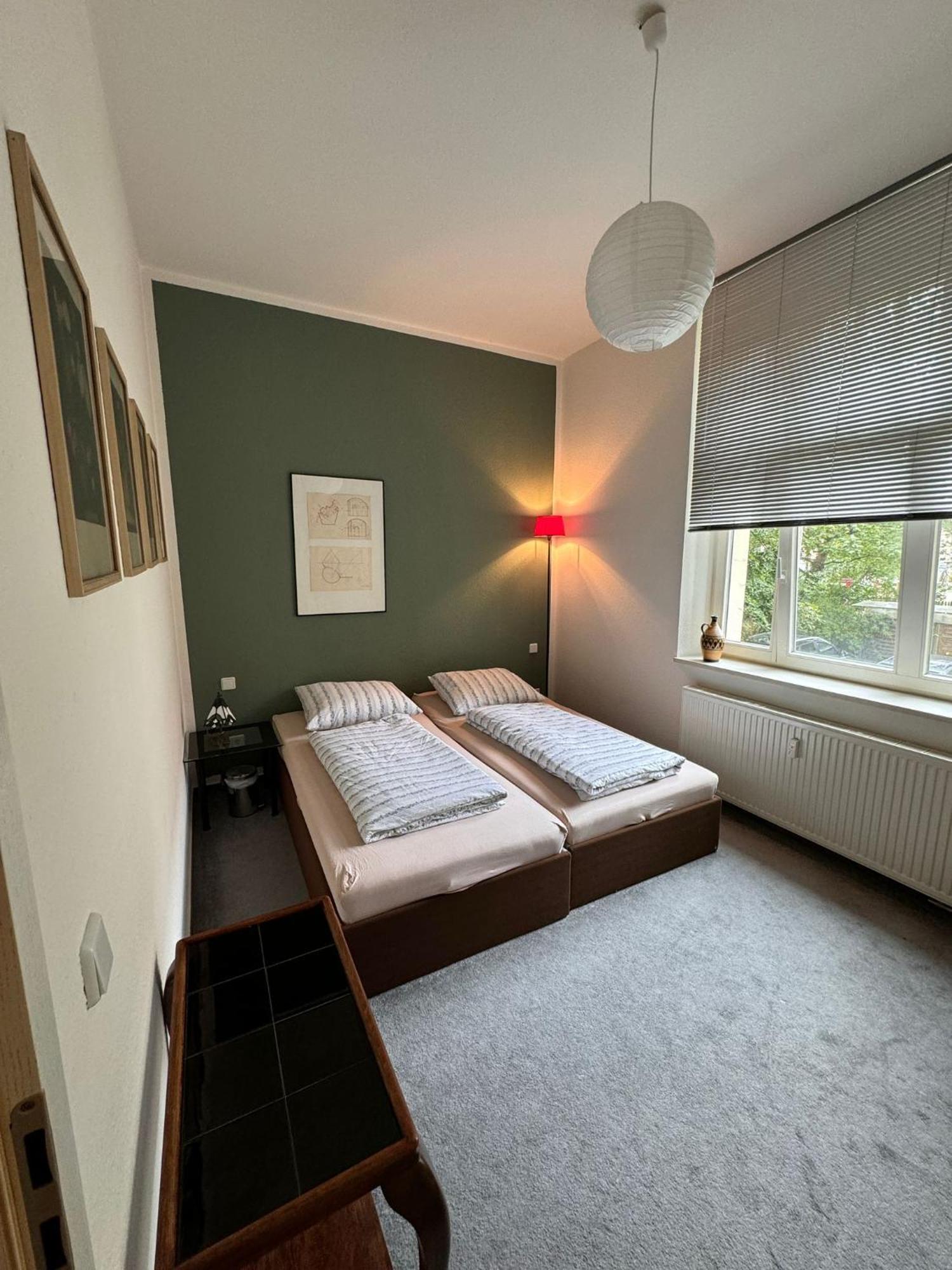 Geraeumiges 2-raum-apartment Mit Loggia Appartement