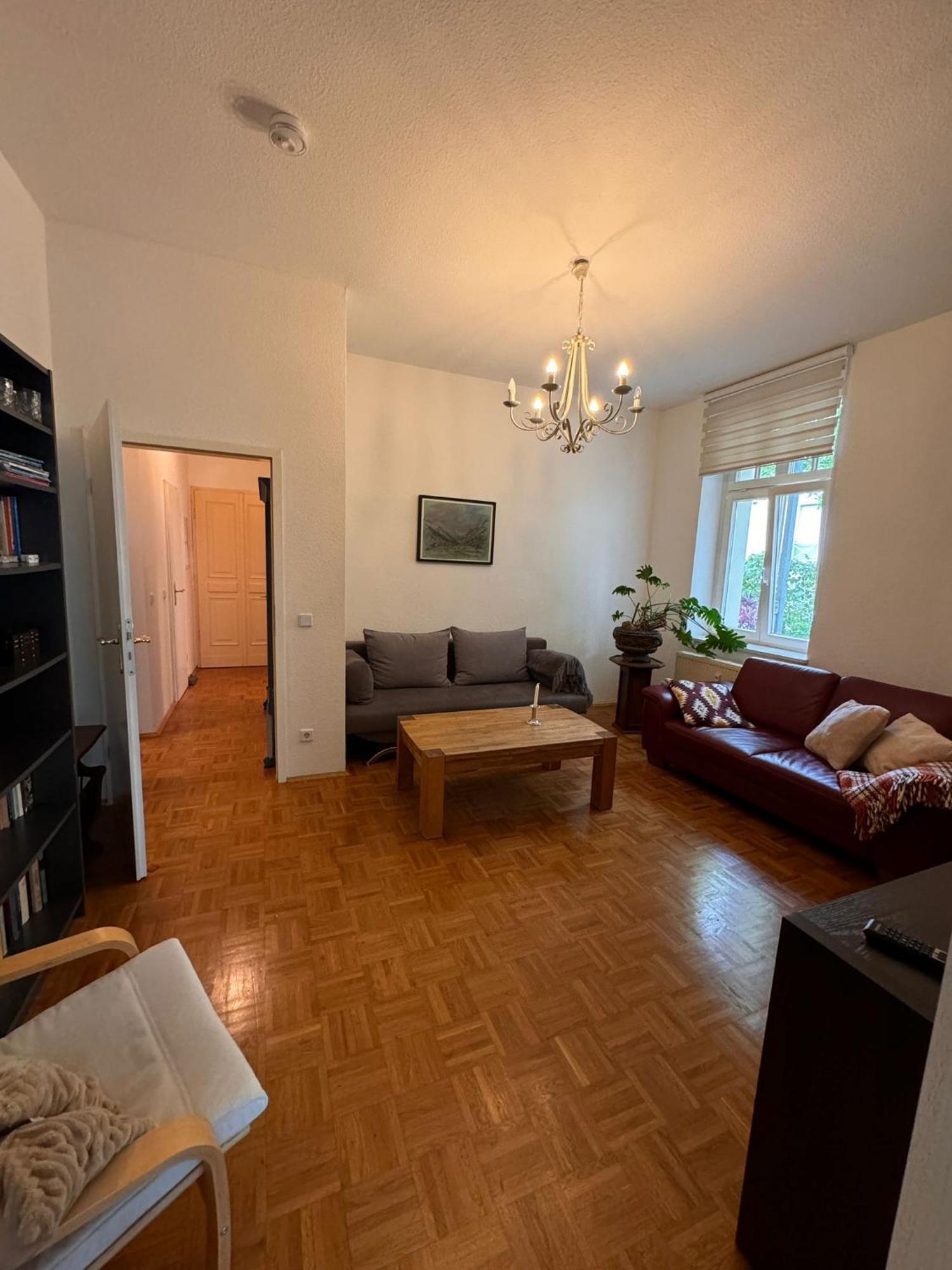 Appartement Geraeumiges 2-raum-apartment Mit Loggia Leipzig