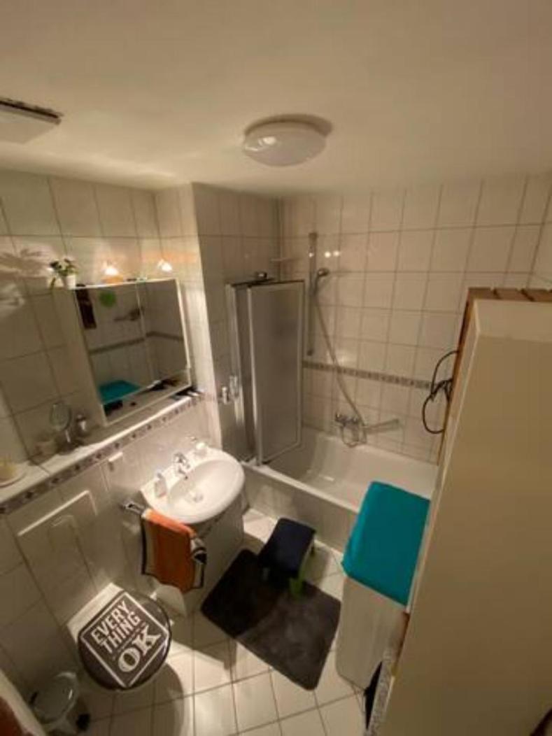 Appartement Geraeumiges 2-raum-apartment Mit Loggia
