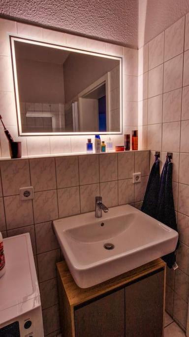 Appartement Monkey Magic Mansion 2 Bedroom Next To Tram And Leipzig