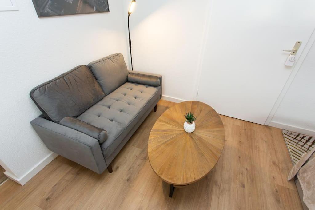 Appartement Little - Ruhig & Im Zentrum Gelegen- Perfekt Fuer Solo Reisende, Paare Oder Businessgaeste 3rd Floor *