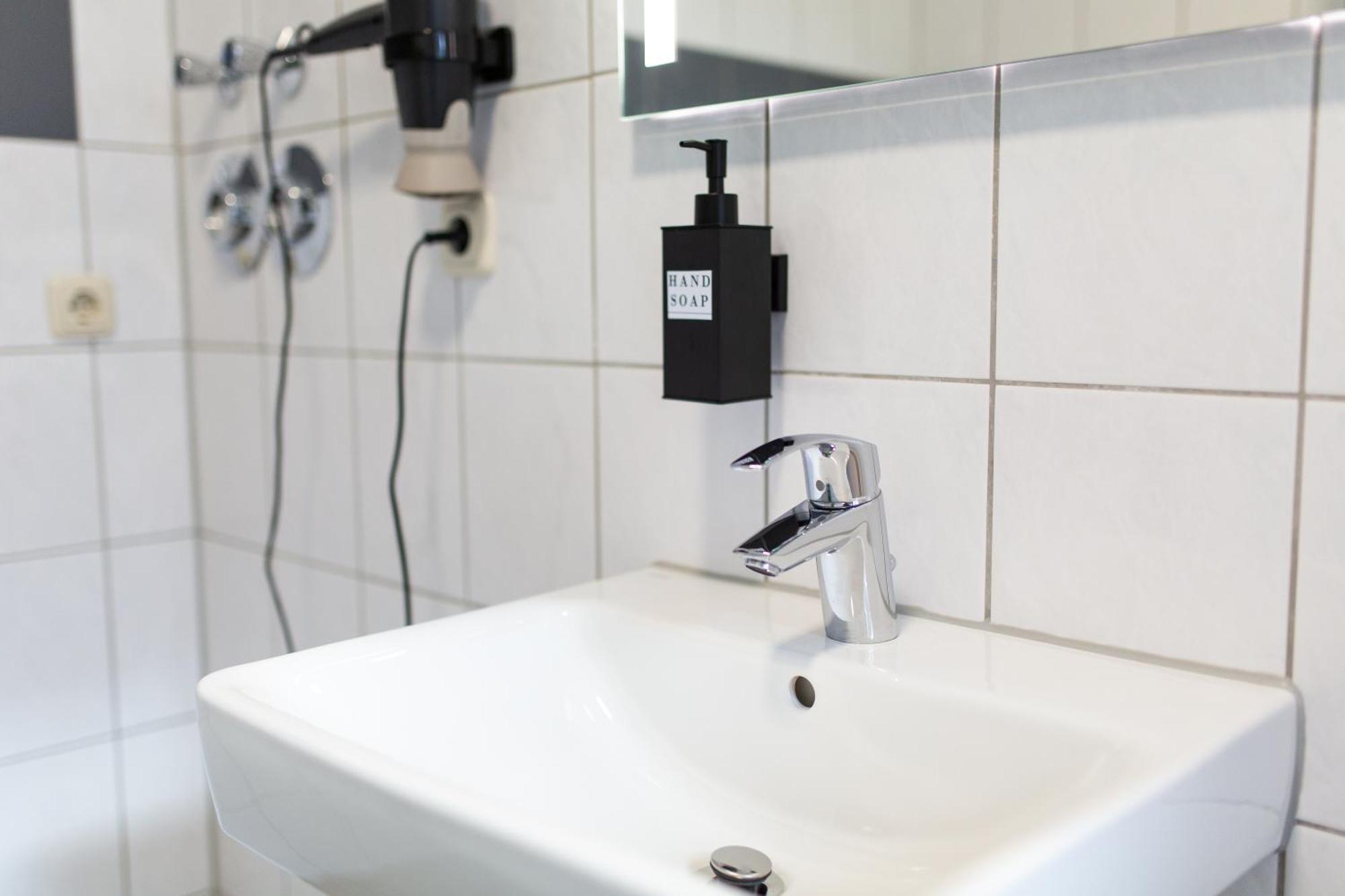 Little - Ruhig & Im Zentrum Gelegen- Perfekt Fuer Solo Reisende, Paare Oder Businessgaeste 3rd Floor Appartement