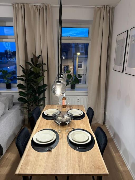 Luxus 2 Mit Stellplatz Und Balkon Leipzig
