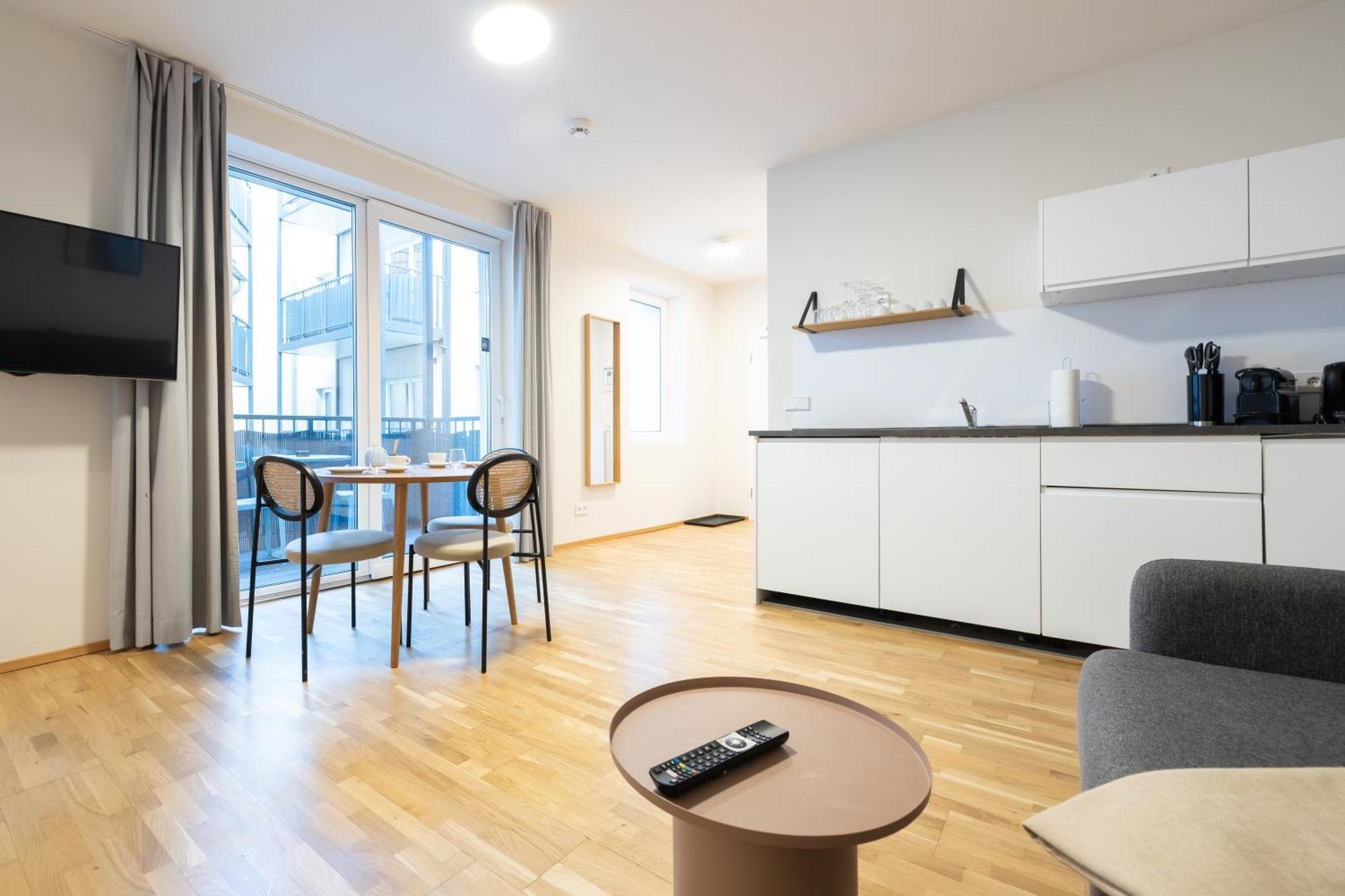 Aparthotel Bright Zentrum-west Stadion - Neueroeffnung - New Opening