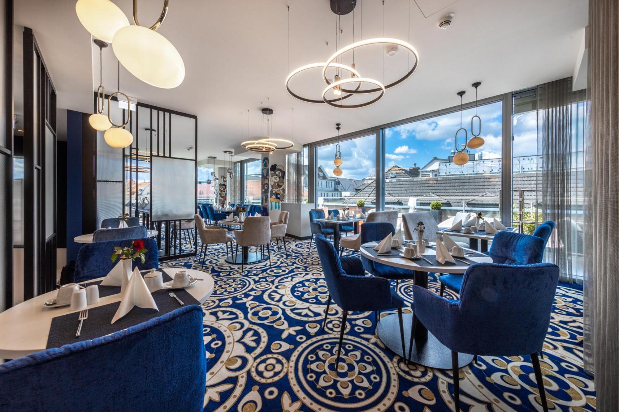 Hotel Western Premier Royal Blue