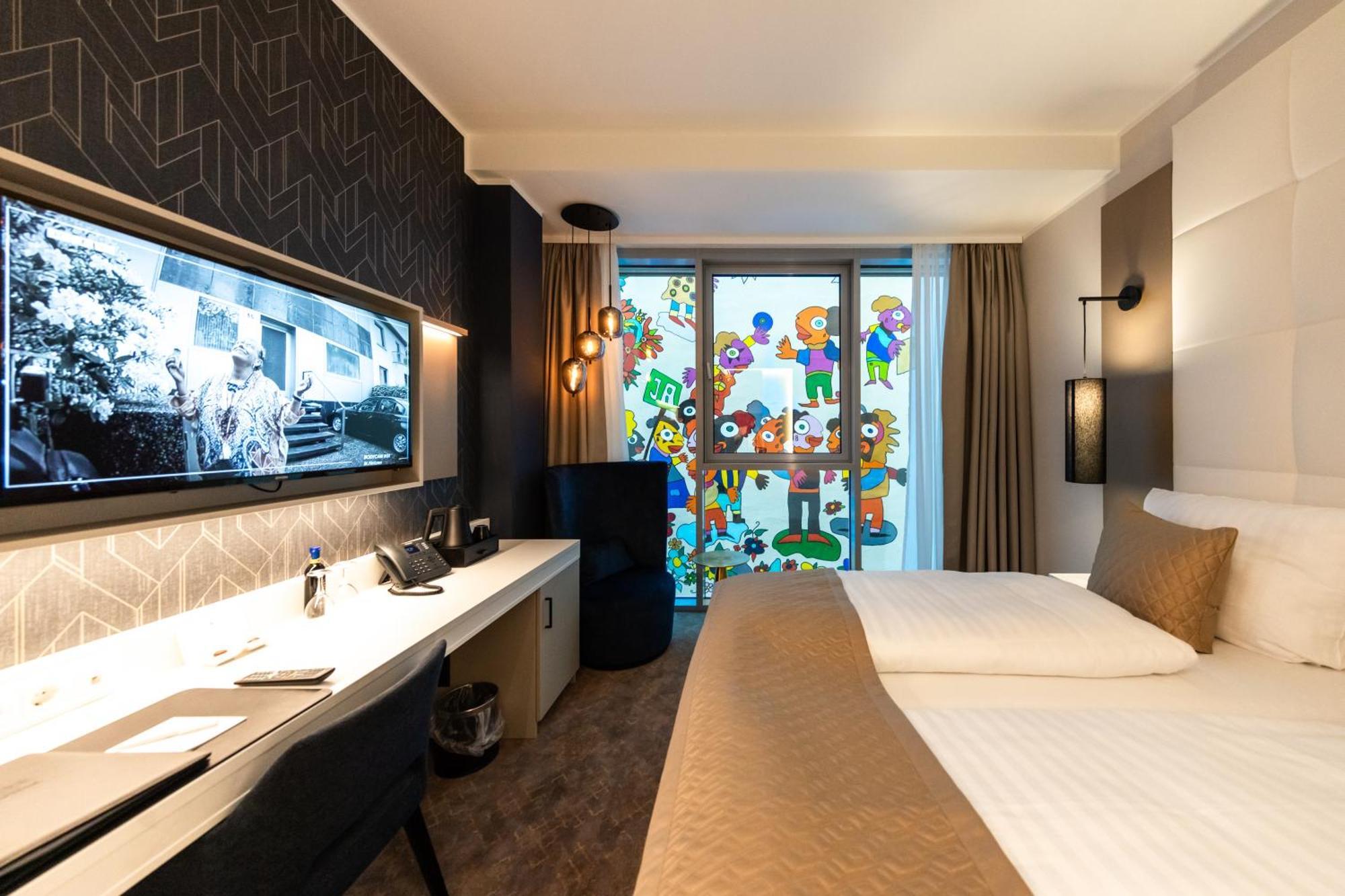 Western Premier Royal Blue Hotel 4*