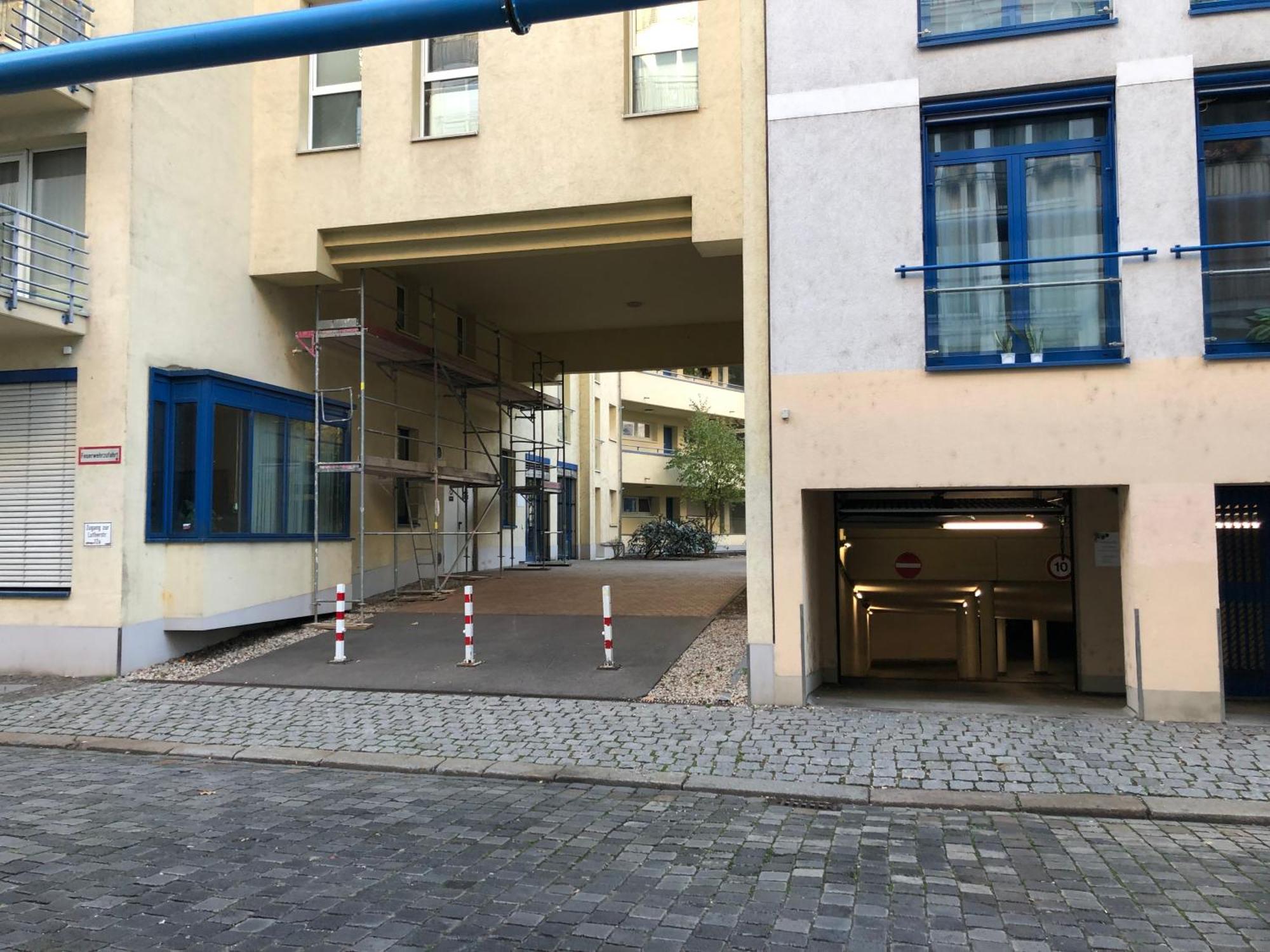 Sonnige Im Zentrum Mit Terrasse U Tiefgarage - Netflix & Prime Appartement