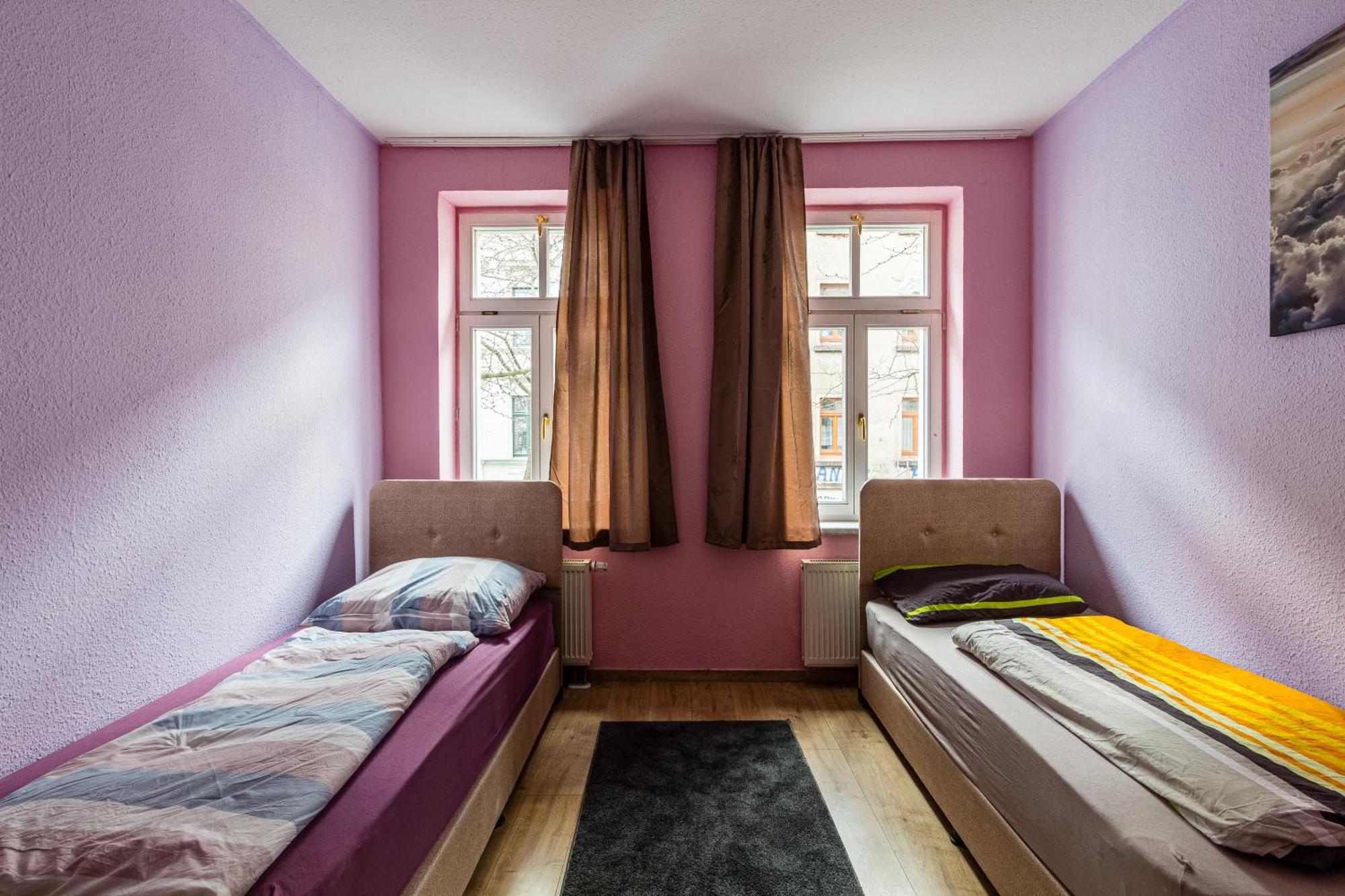 2-Zimmerwohnung Ludwig Mit Balkon Fuer Handwerker Fuer 5 Personen *