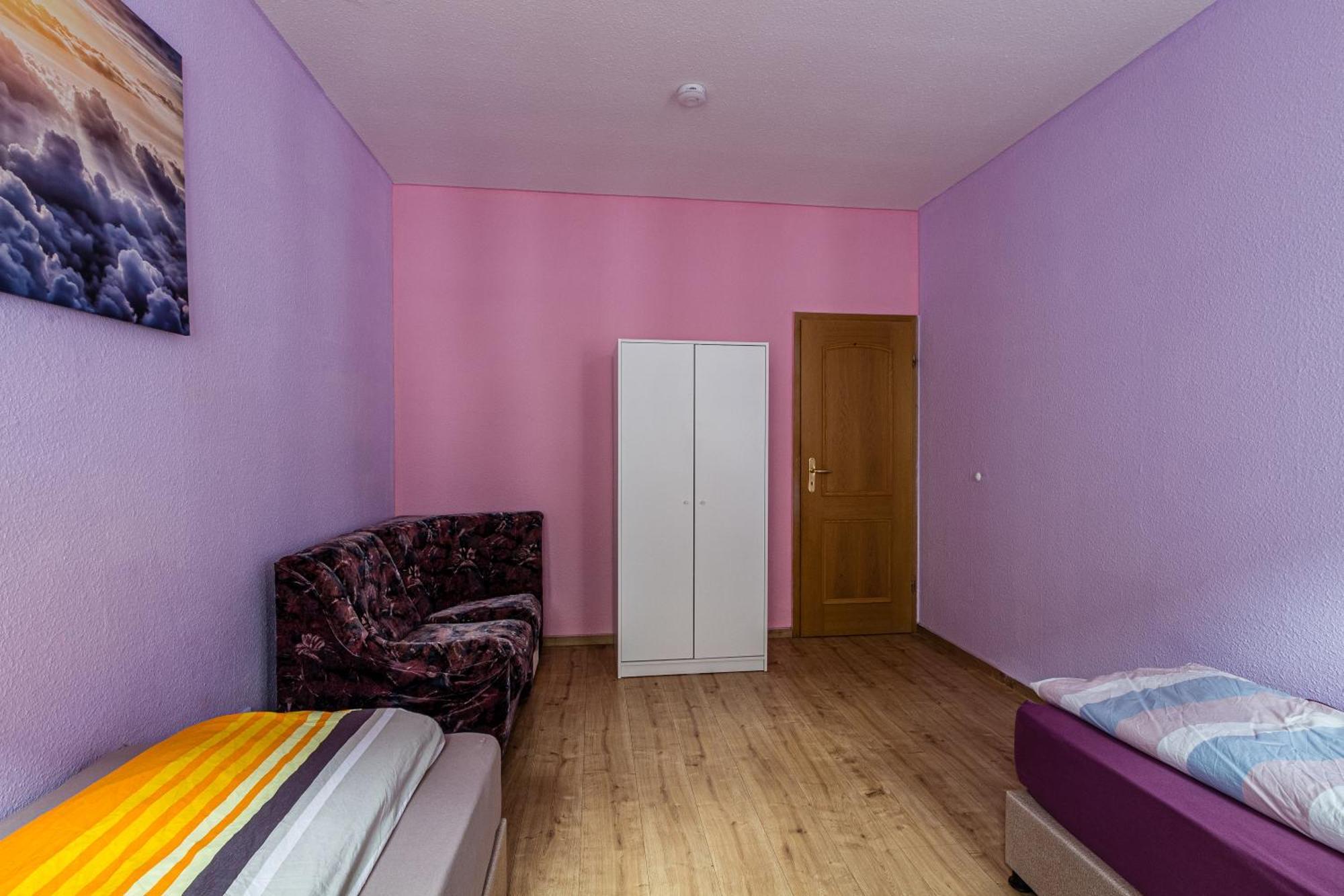 Apartment 2-Zimmerwohnung Ludwig Mit Balkon Fuer Handwerker Fuer 5 Personen Leipzig