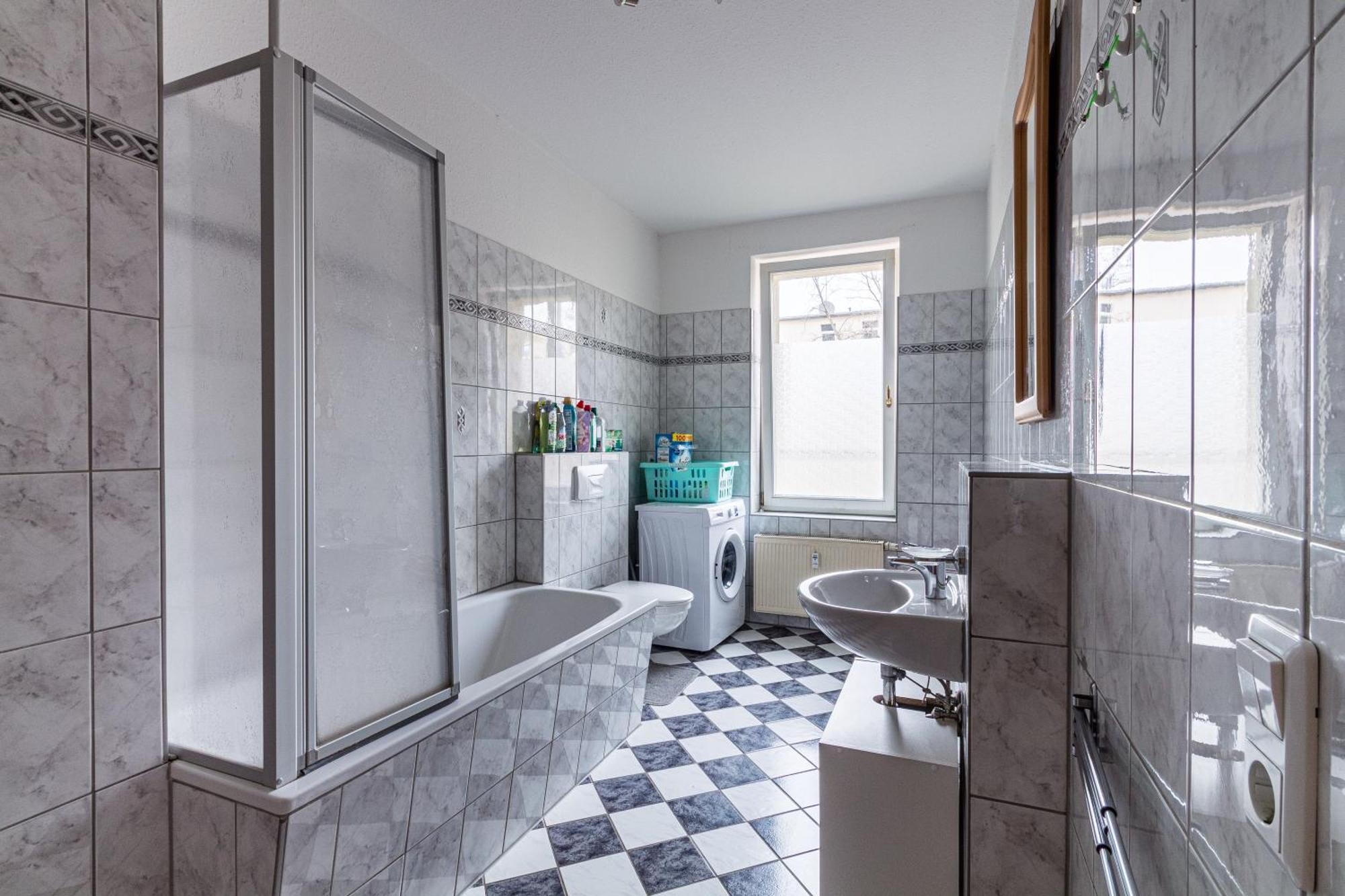 Apartment 2-Zimmerwohnung Ludwig Mit Balkon Fuer Handwerker Fuer 5 Personen *