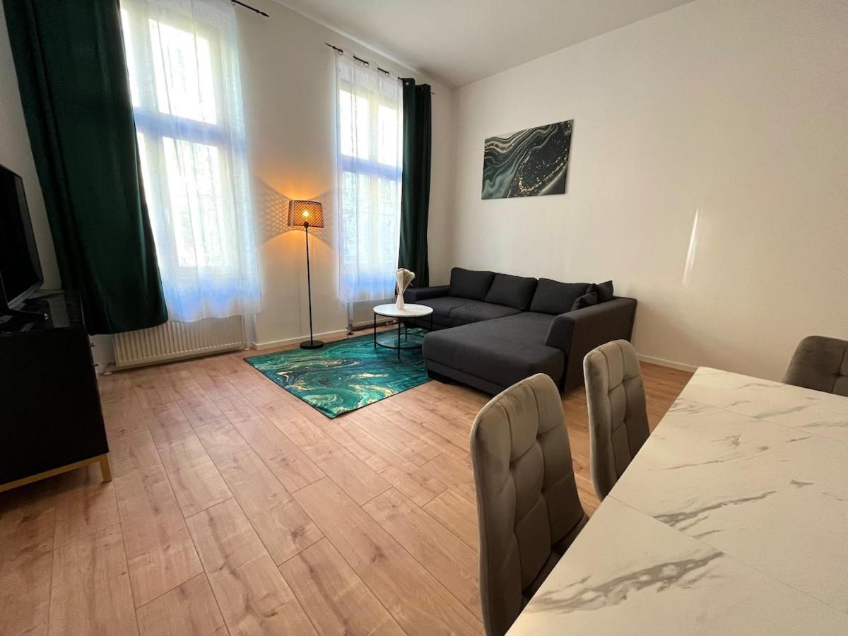 Zu Fuss Ins Zentrum, Nahe Arena Apartment *