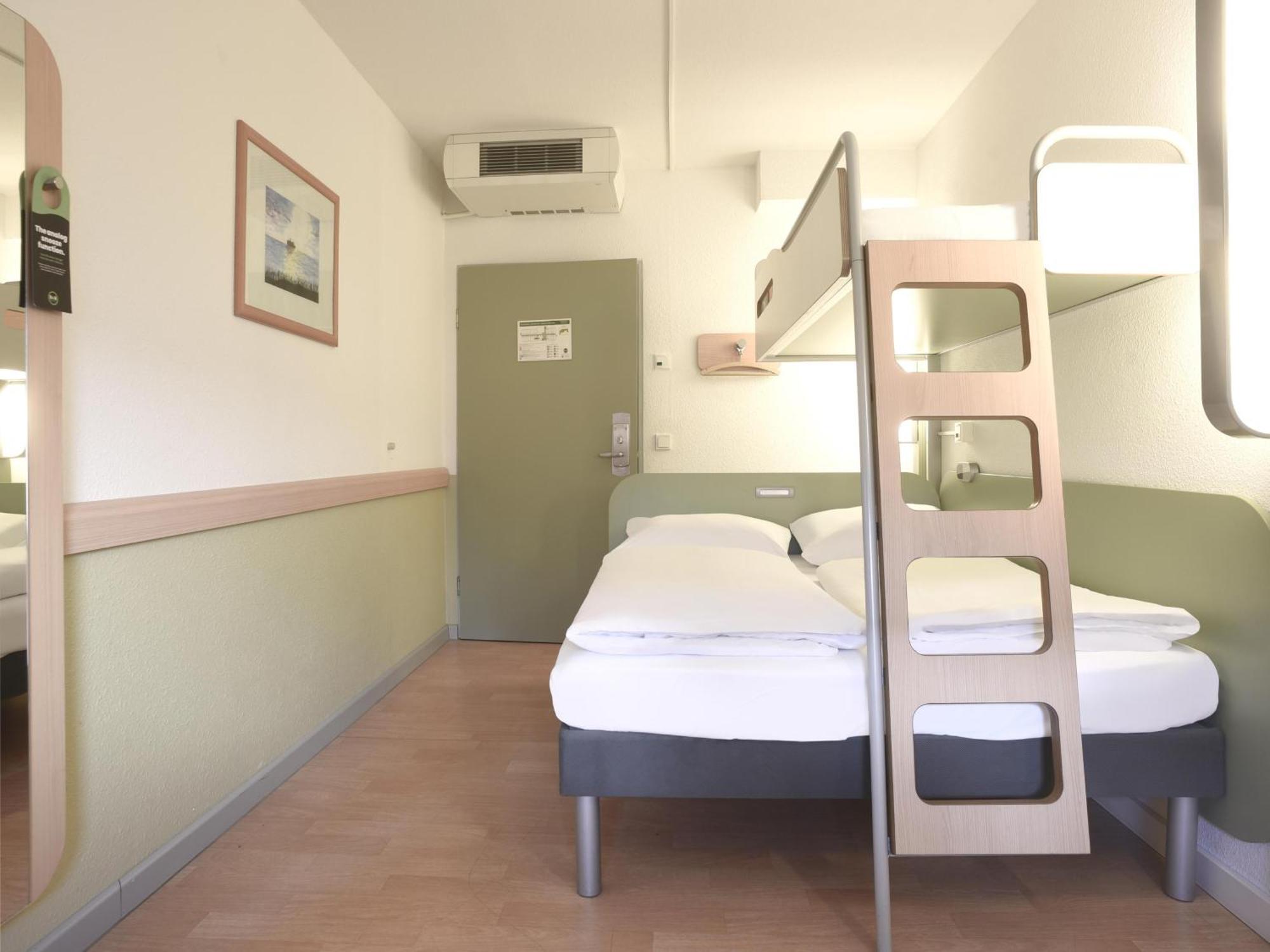 Hotel Leipzig-schoenefeld 2*