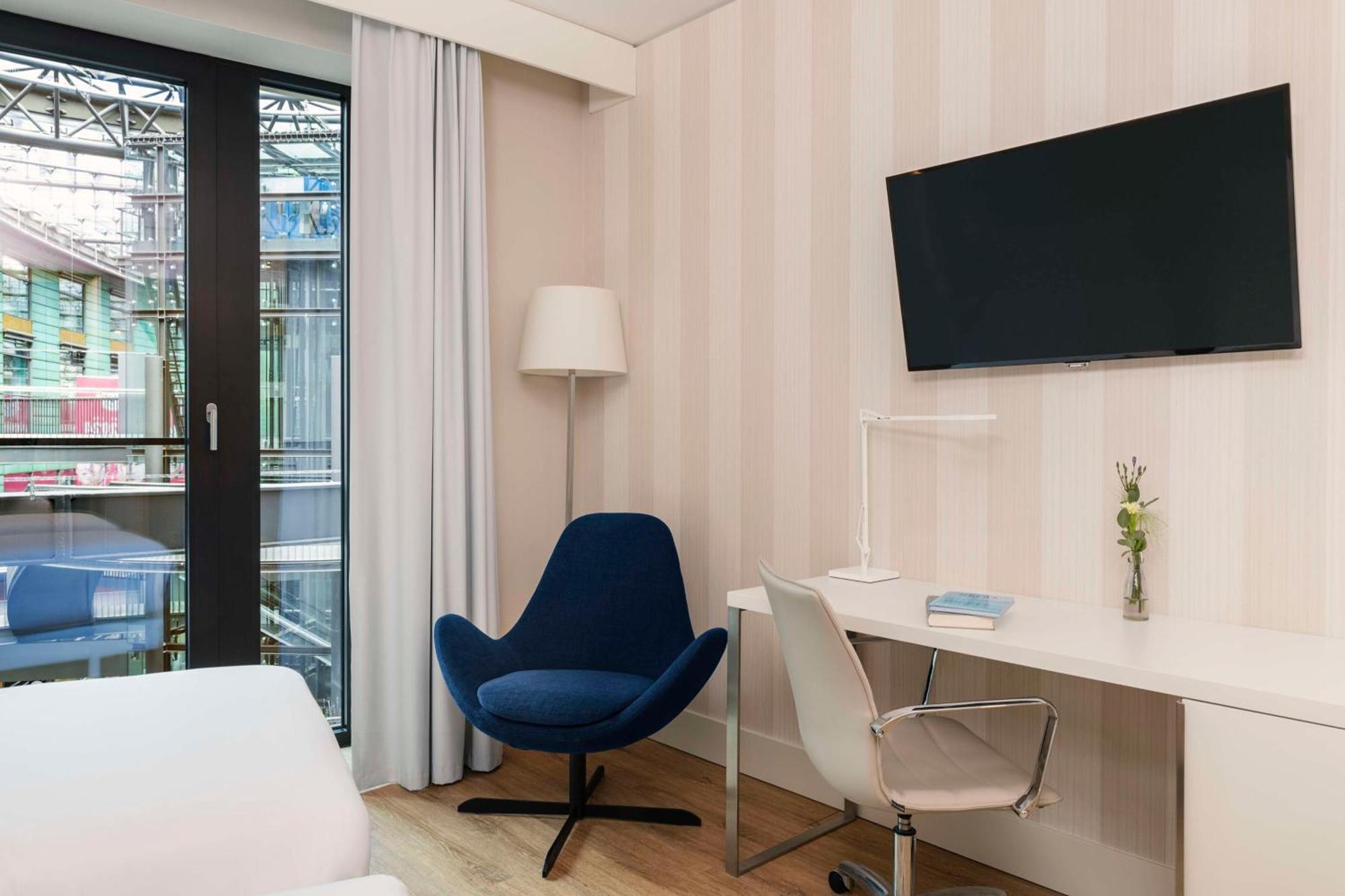 Hotel Nh Zentrum 4*
