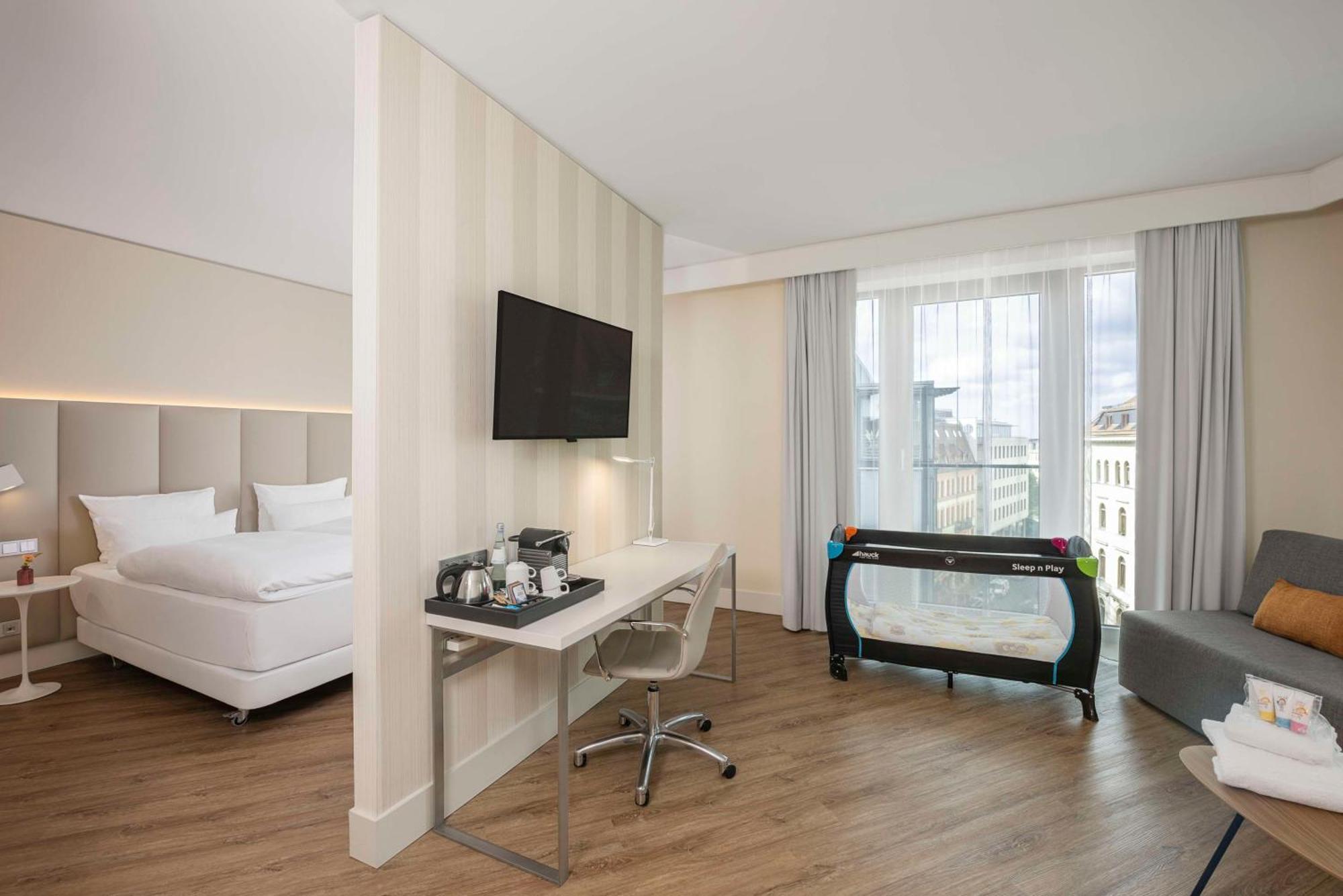 Hotel Nh Zentrum 4*