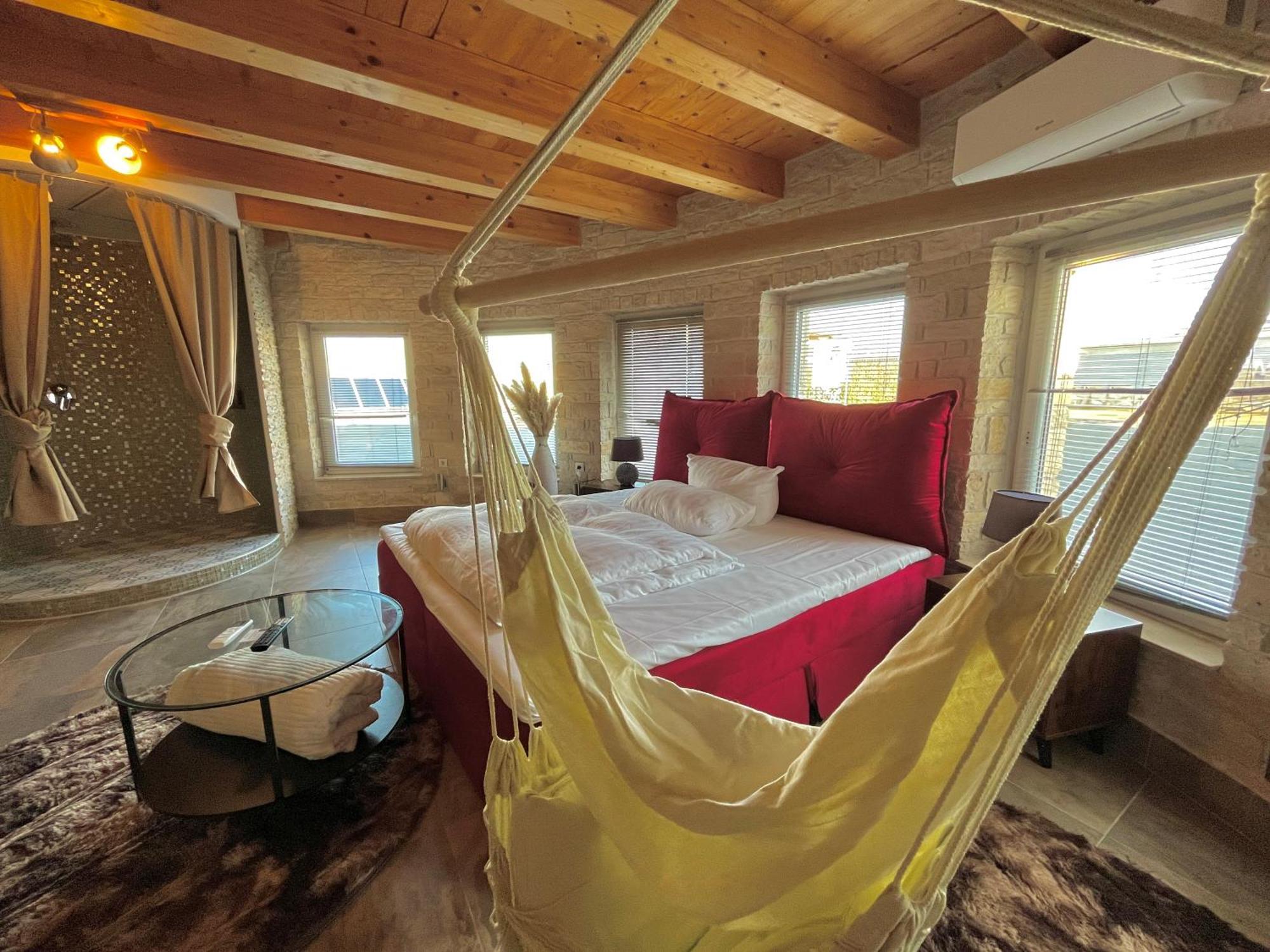 Hotel Zur Alten Stadtkellerei 5*