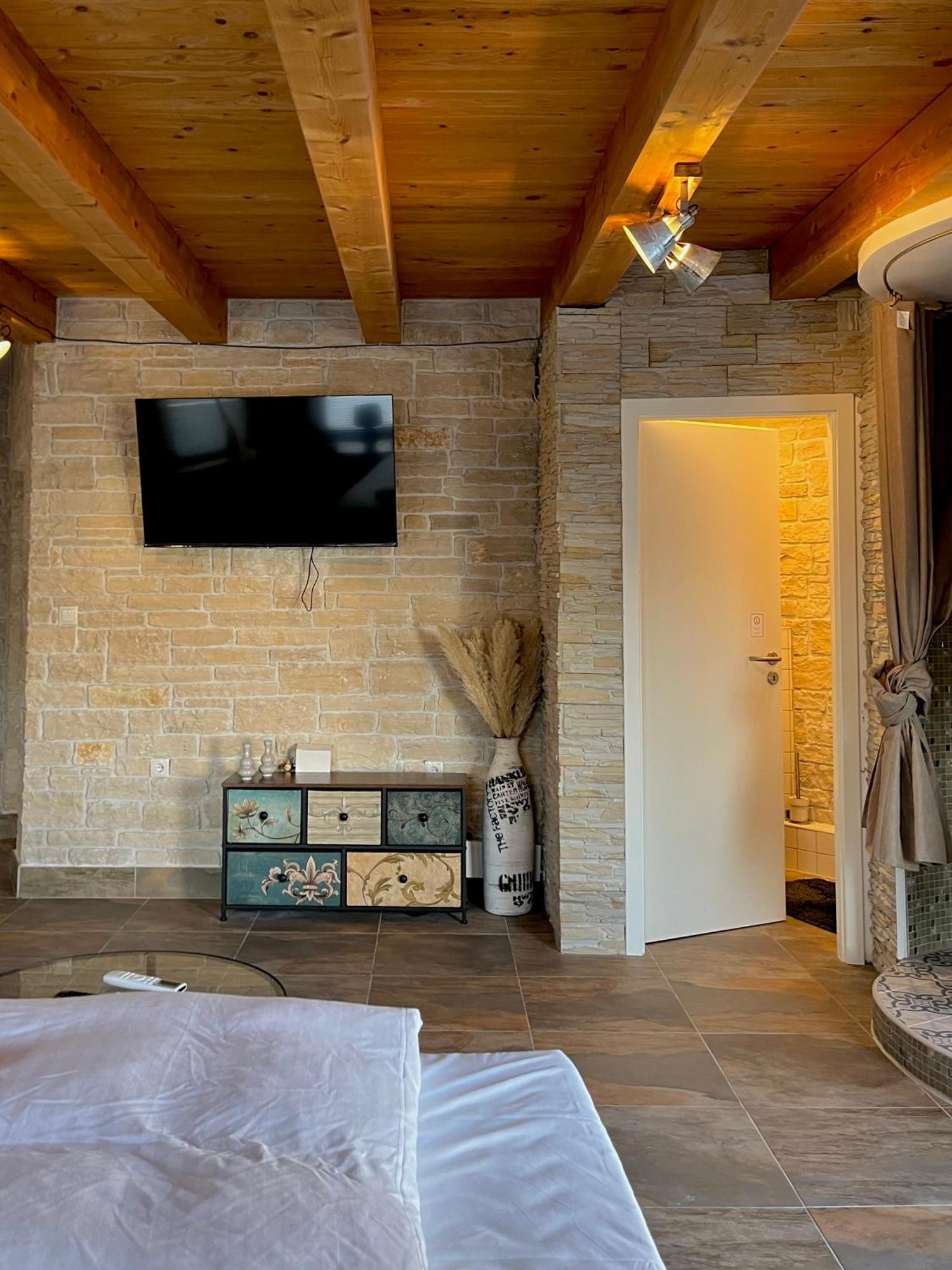 Zur Alten Stadtkellerei Hotel 5*