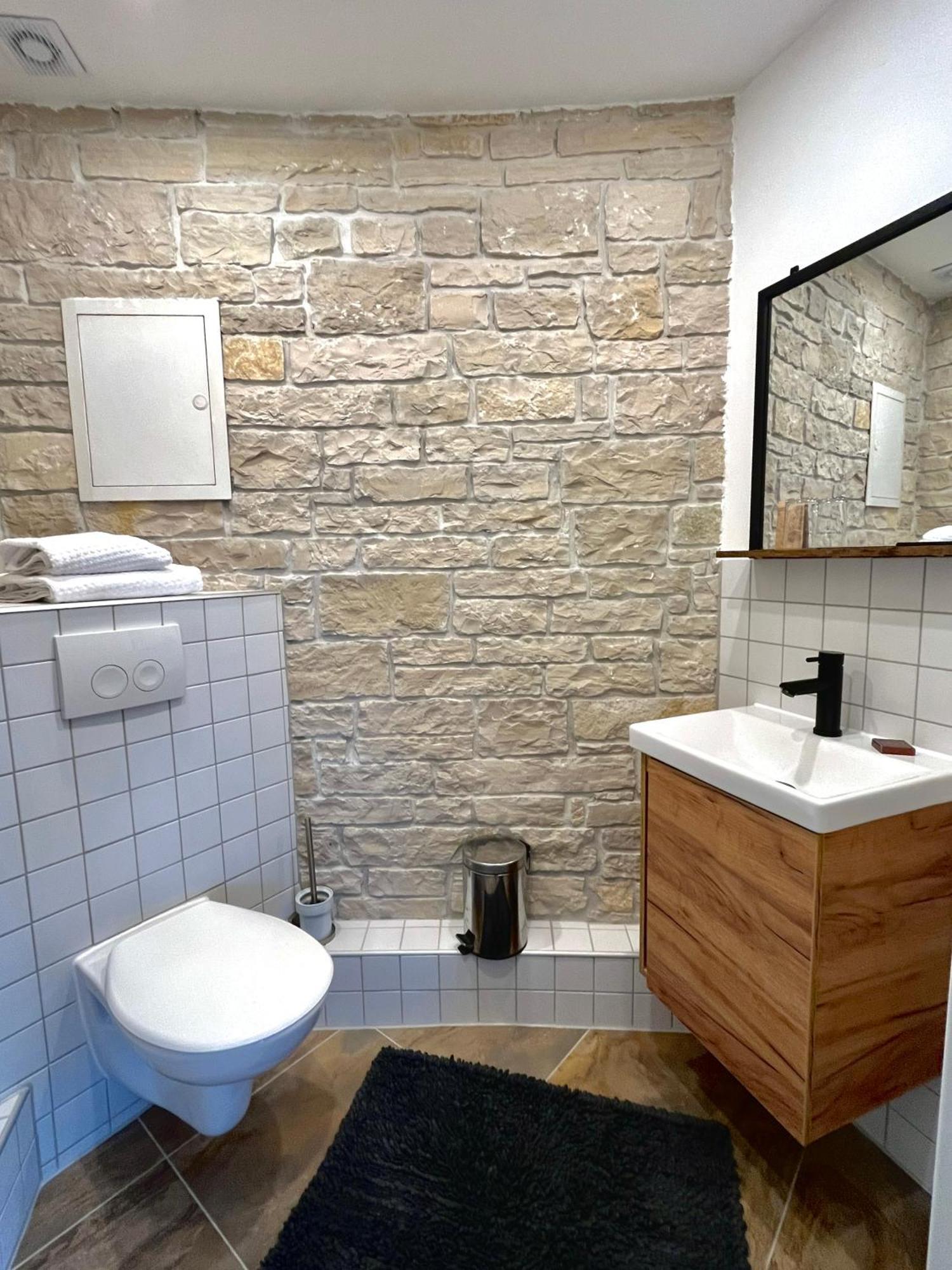 Zur Alten Stadtkellerei 5* Leipzig