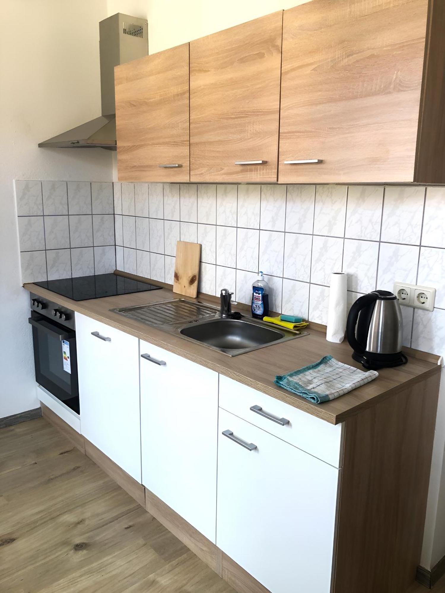 Zuhause In Lindenau - Vollmoebliert - Bei Dkn Leipzig