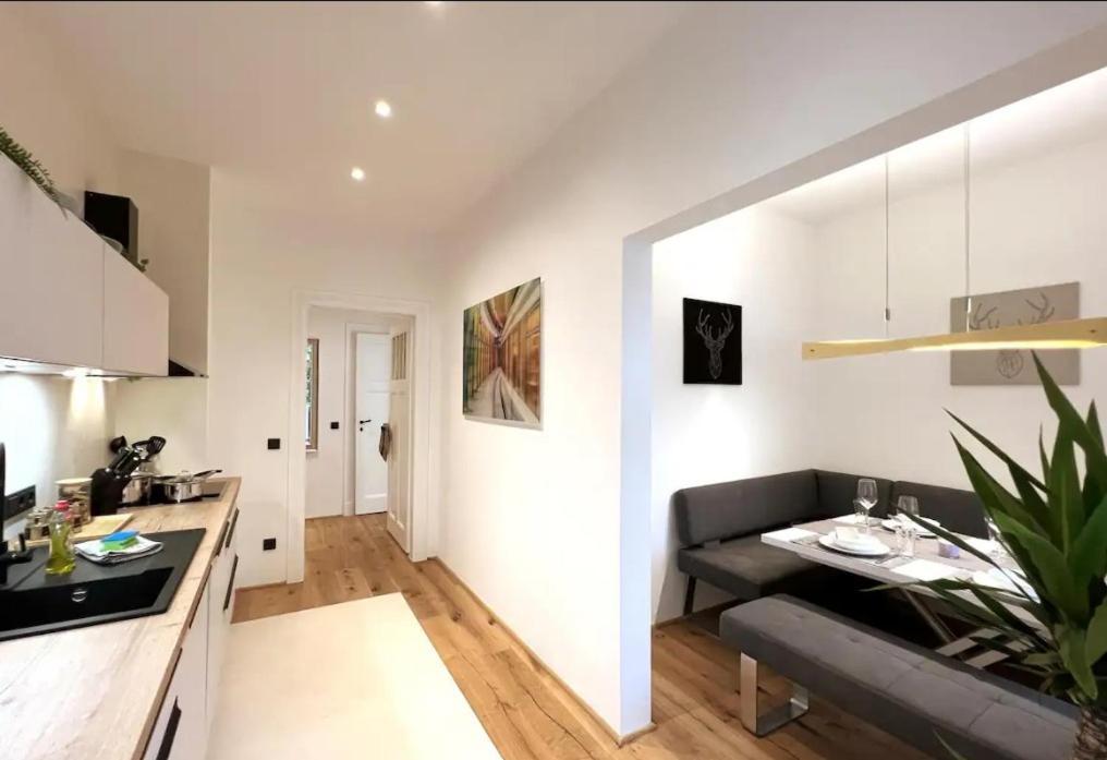 Soul-apartment Balkon Privatparkplatz 2 Boxspringbetten 55zoll Tv Wlan Apartment *