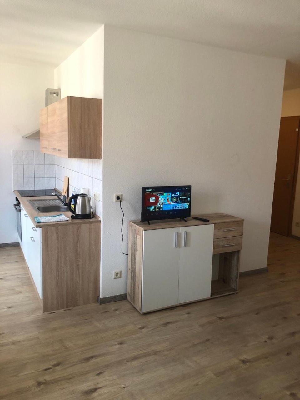 Zuhause In Lindenau - Vollmoebliert - Bei Dkn Apartment Leipzig