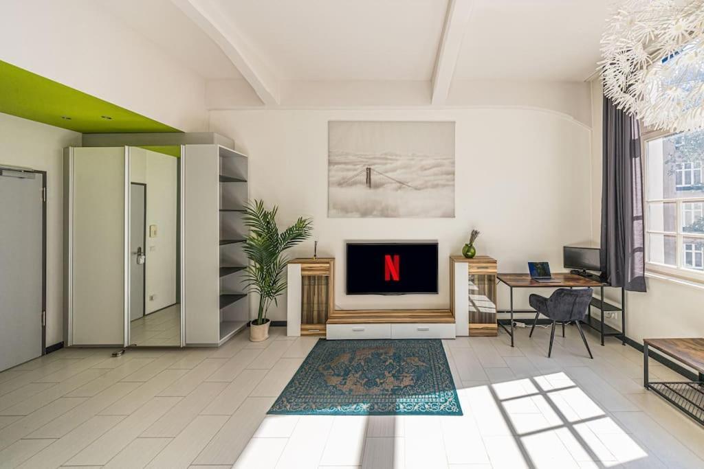 Arbeitsplatz - Kueche - Fitness Apartment Leipzig
