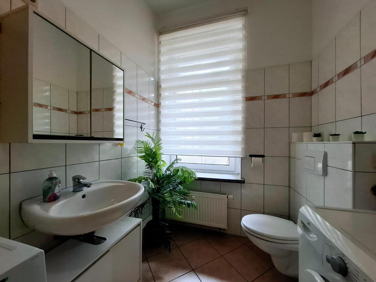 Appartement Altbauwohnung Direkt An Der Karli Mit Balkon - Netflix Inklusive *