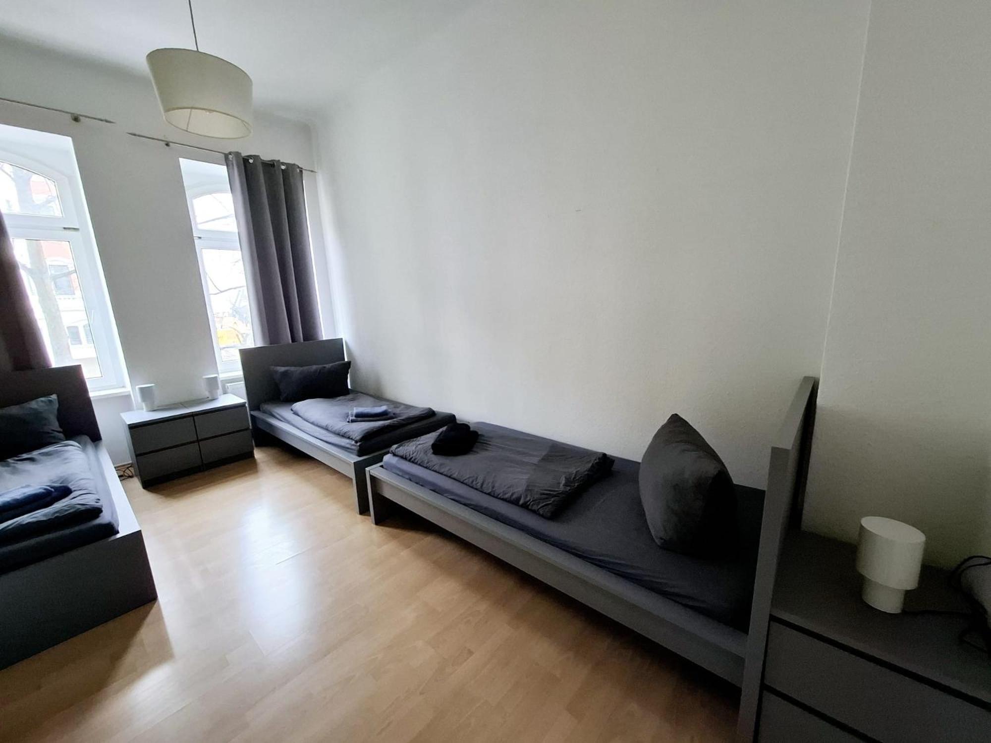Altbauwohnung Direkt An Der Karli Mit Balkon - Netflix Inklusive Appartement Leipzig