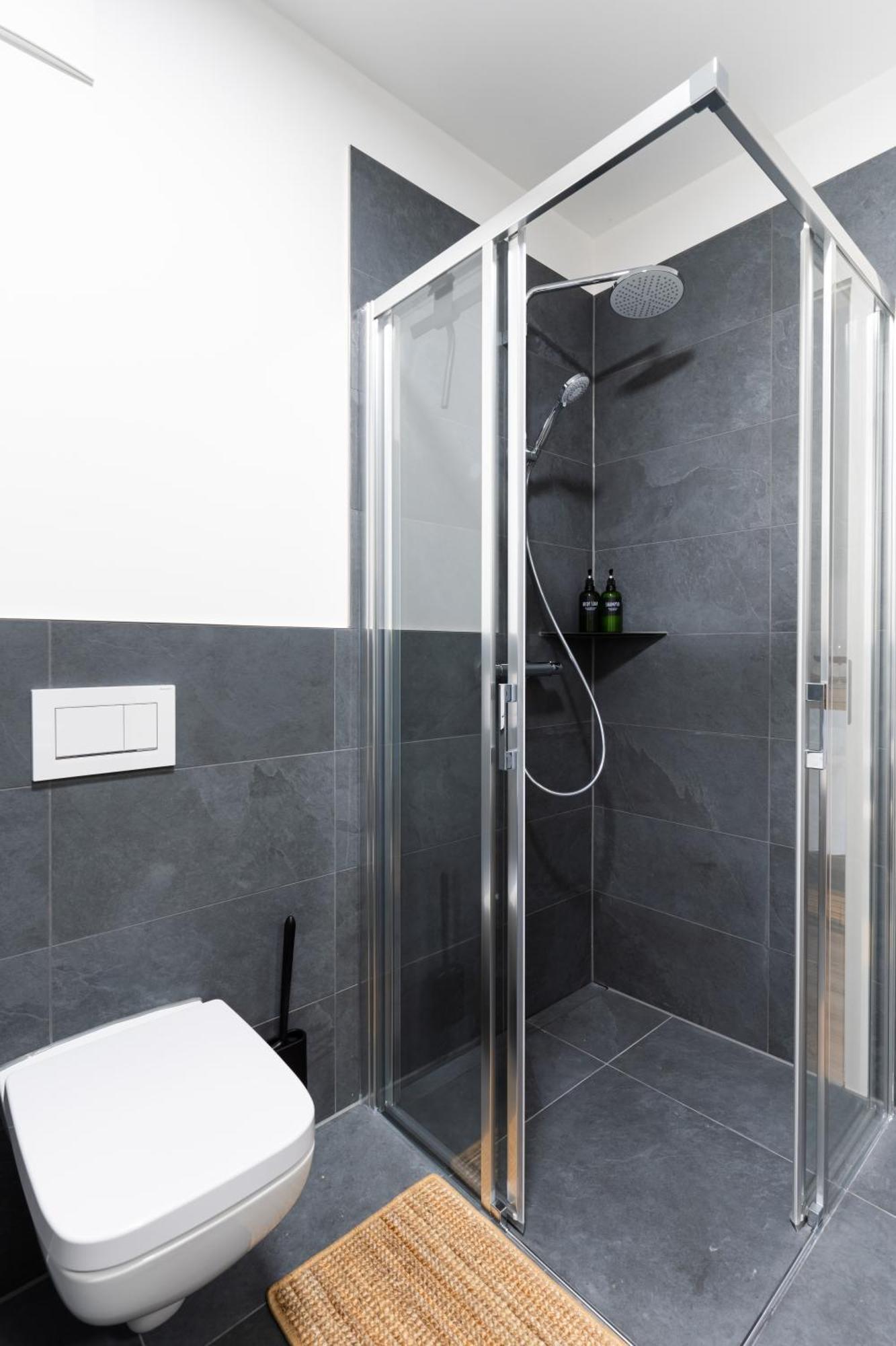 Premium-apartment Mit Balkon - Perfekt Fuer Familien, Gruppen Und Geschaeftsreisende - Zaya * Leipzig