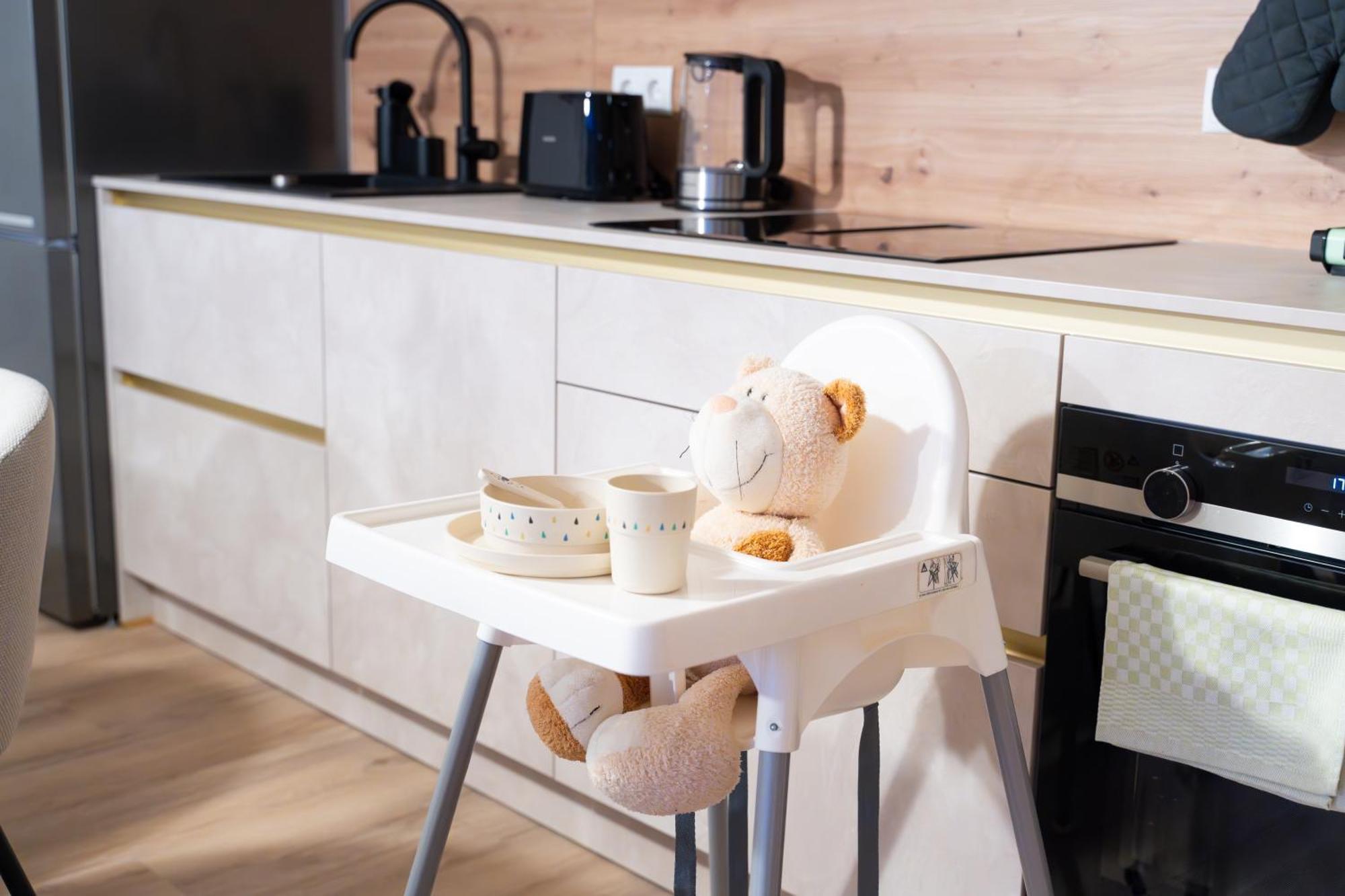 Apartment Premium-apartment Mit Balkon - Perfekt Fuer Familien, Gruppen Und Geschaeftsreisende - Zaya *