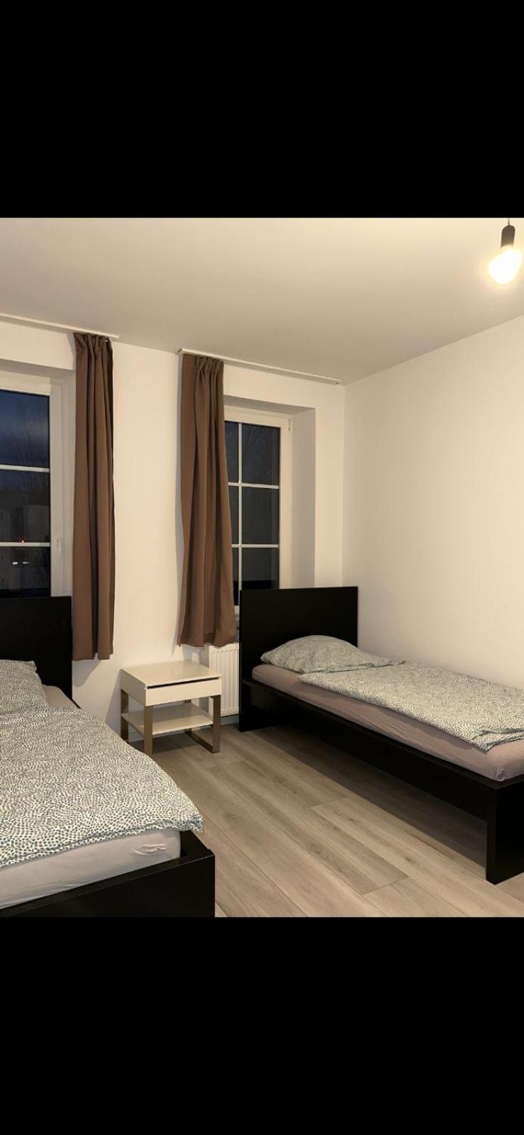 Appartement Wunderschoene Eisenbahnstrasse In 2 Og Rechts *