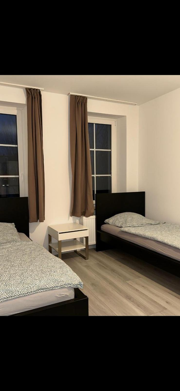 Appartement Wunderschoene Eisenbahnstrasse In 2 Og Rechts *