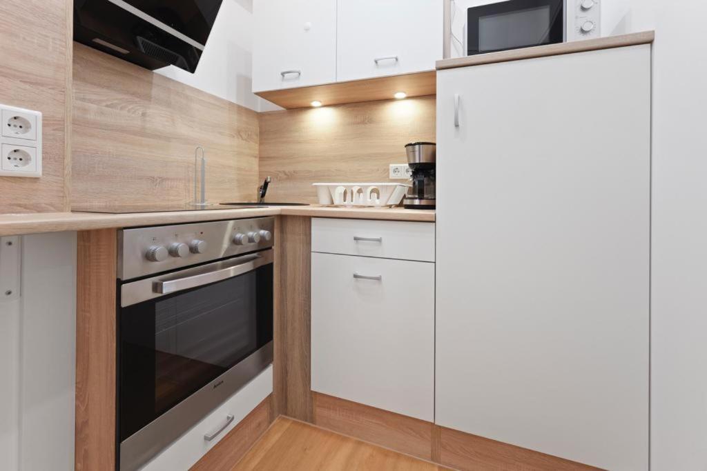 Lea 4 Raeume 2 Duschen 2 Kuechen Apartment *