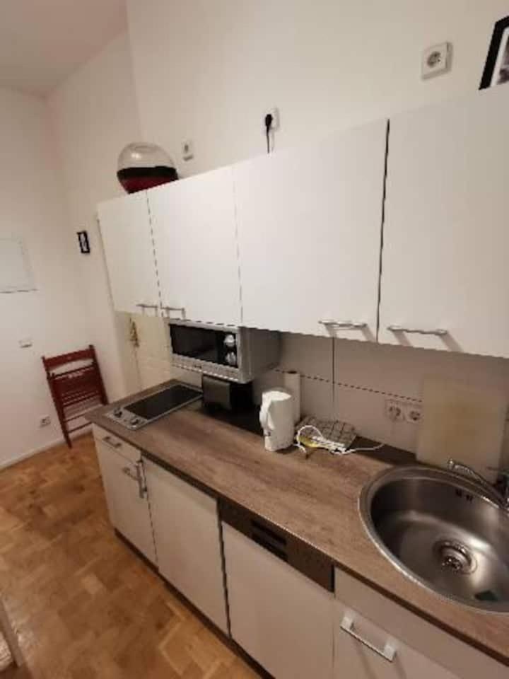 Appartement Suedliche Innenstadt- Mit Aufzug