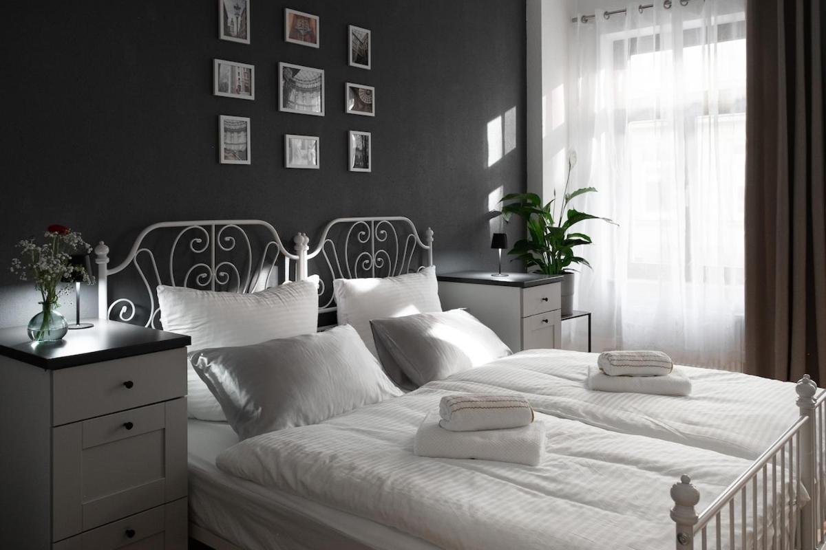 Deluxe With Balcony Near Stadium & *