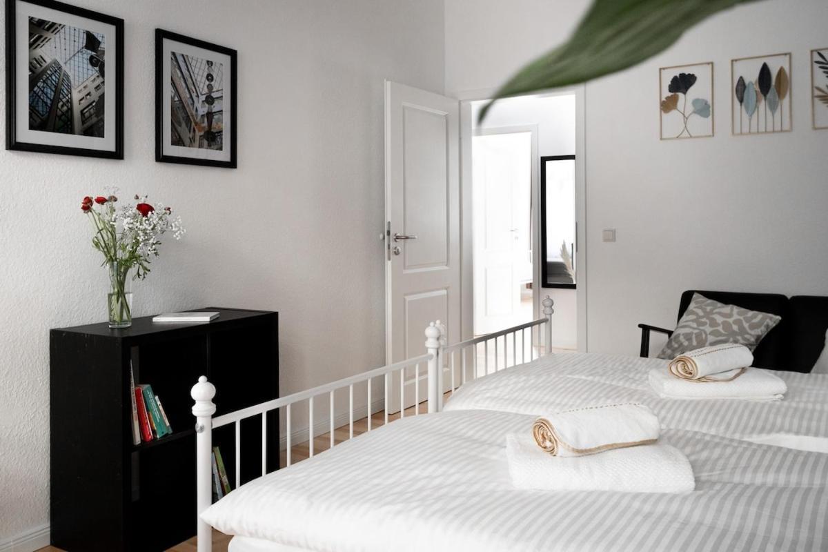 Apartment Deluxe With Balcony Near Stadium & *