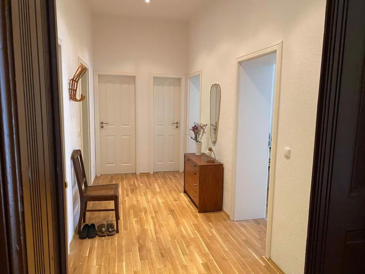 3-Zi-Wohnung-Fuer-5-Pers-Balkon-Hunde-Willkommen