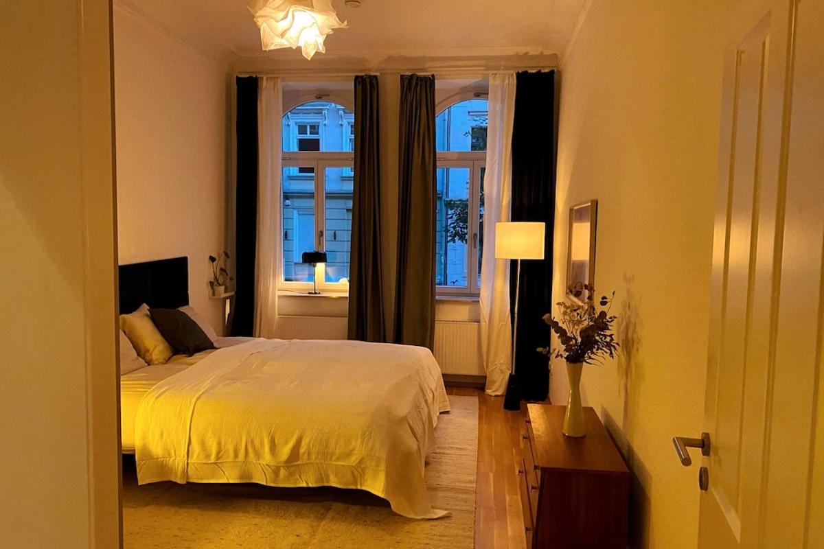 2 Schlafzimmer Fuer 5 Personen, Balkon, Hunde Willkommen * Leipzig