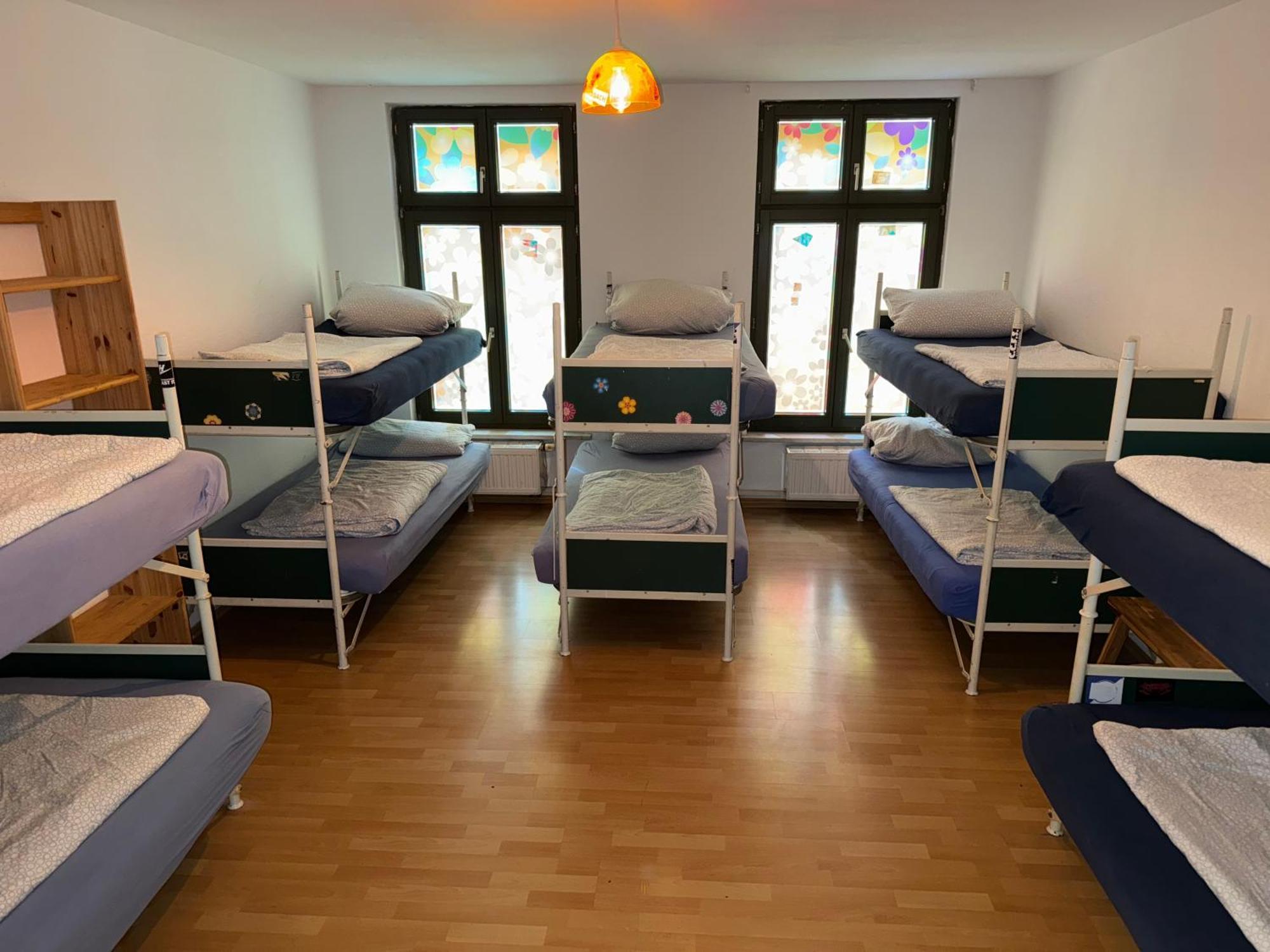 Apartment Flowerpower 10personen-penne-hostel Leipzig