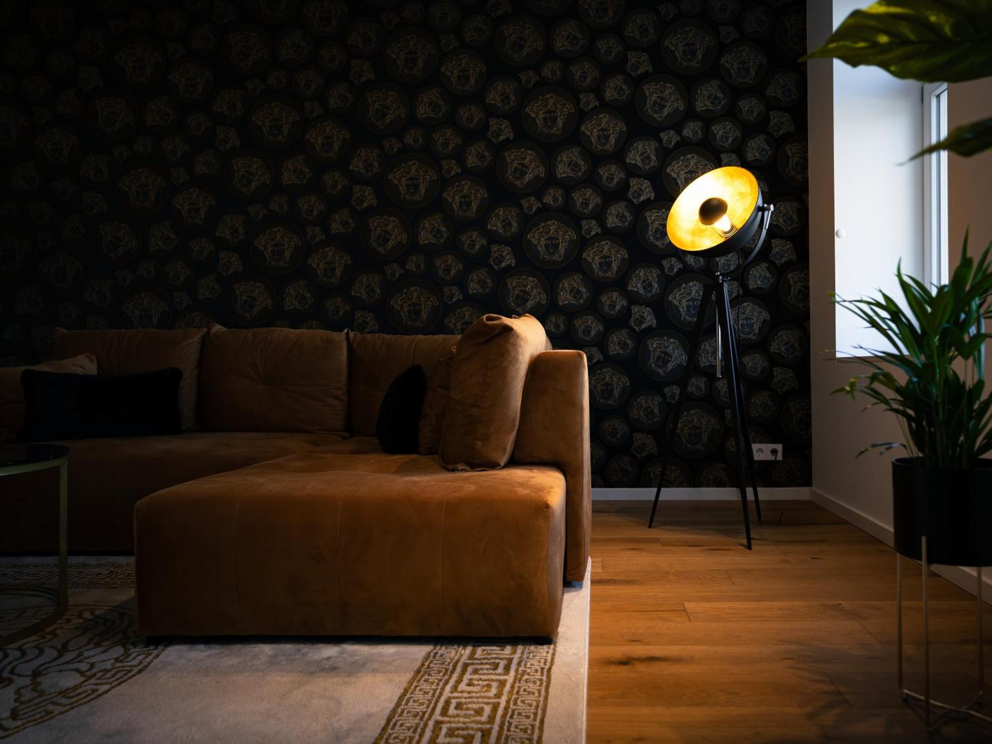 Apartment 180