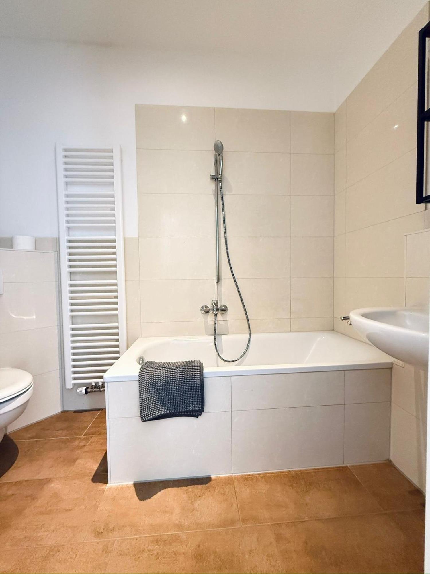 Appartement Helles Drei-raum-apartment Nordwest Leipzig